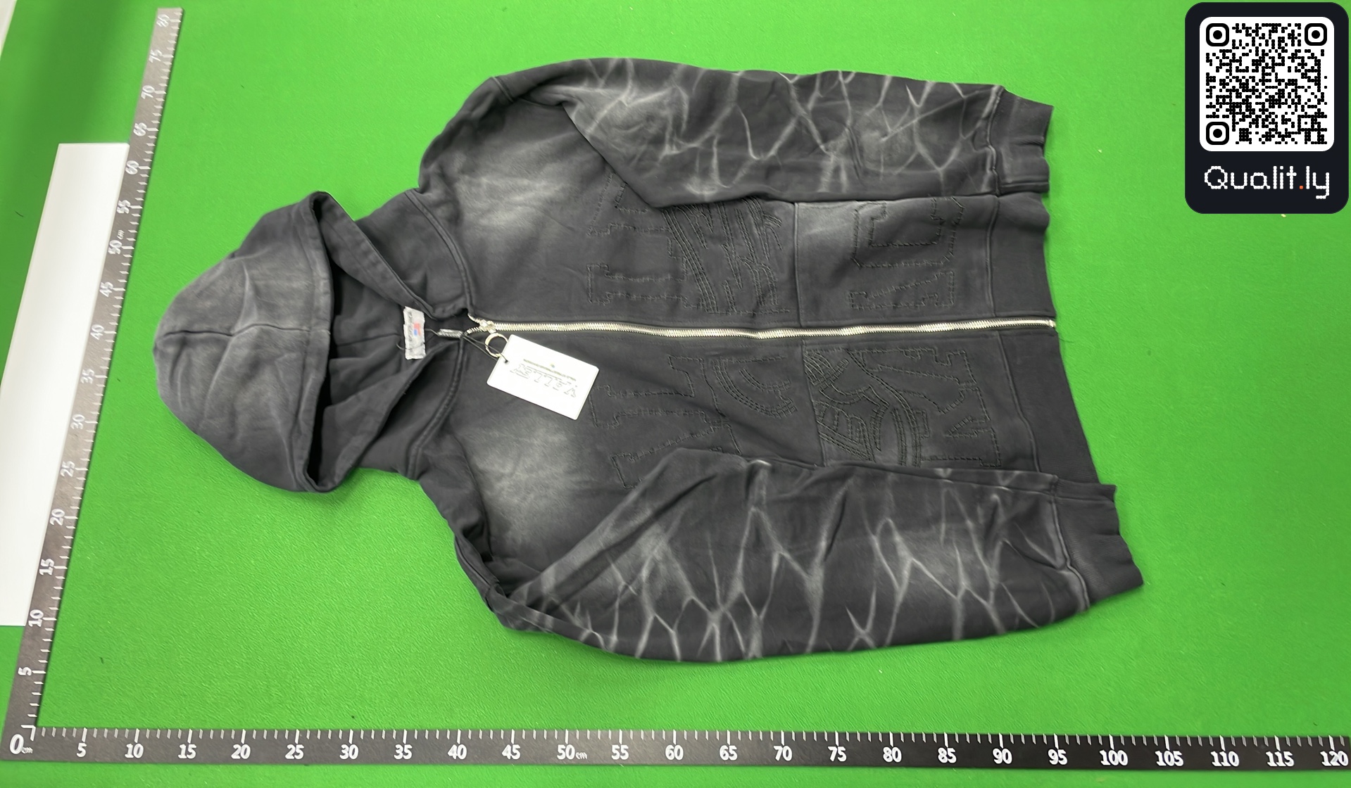 Hoodie QC photo 2 of 4