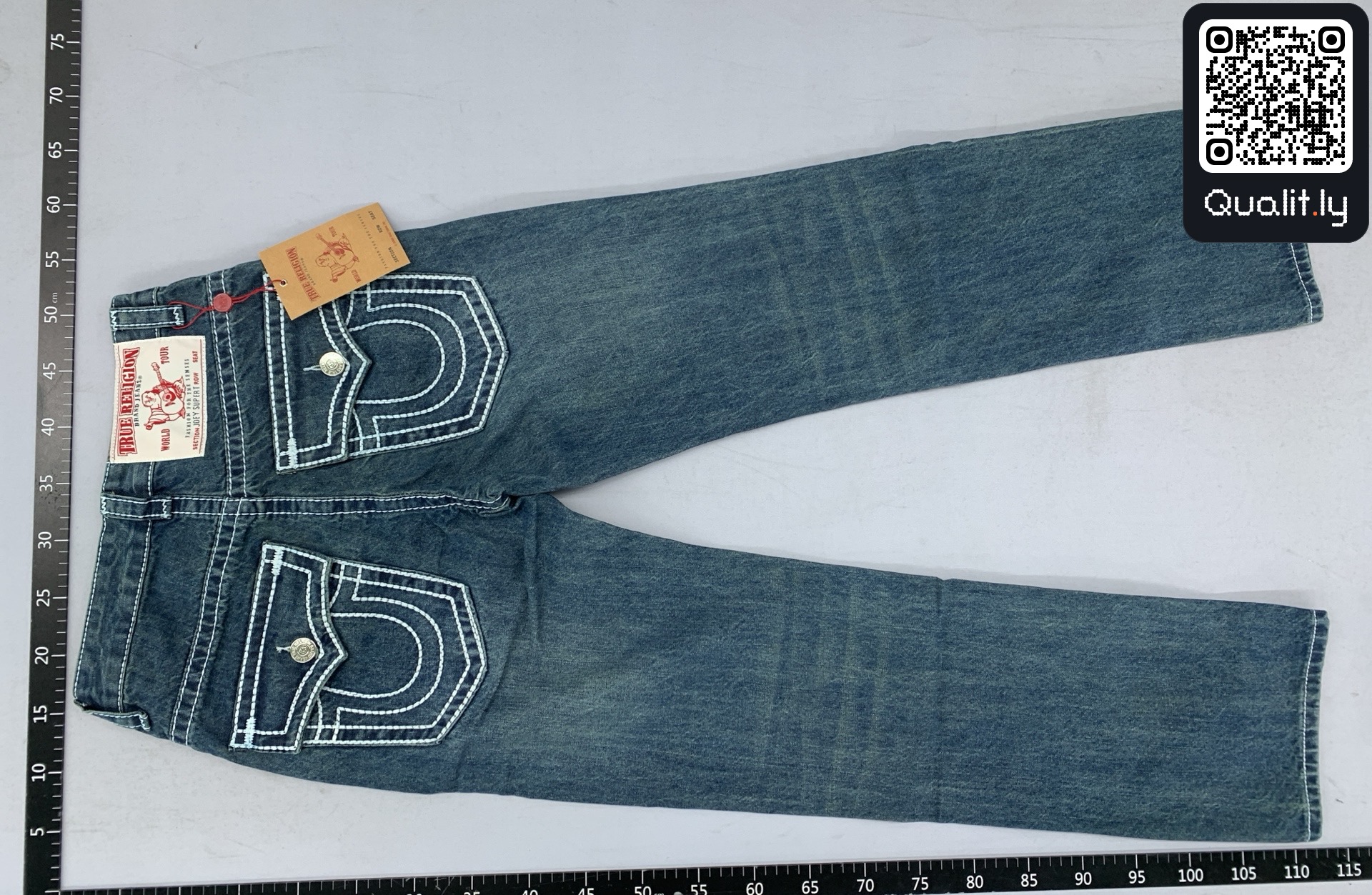 牛仔裤 QC 照片 2 / 91