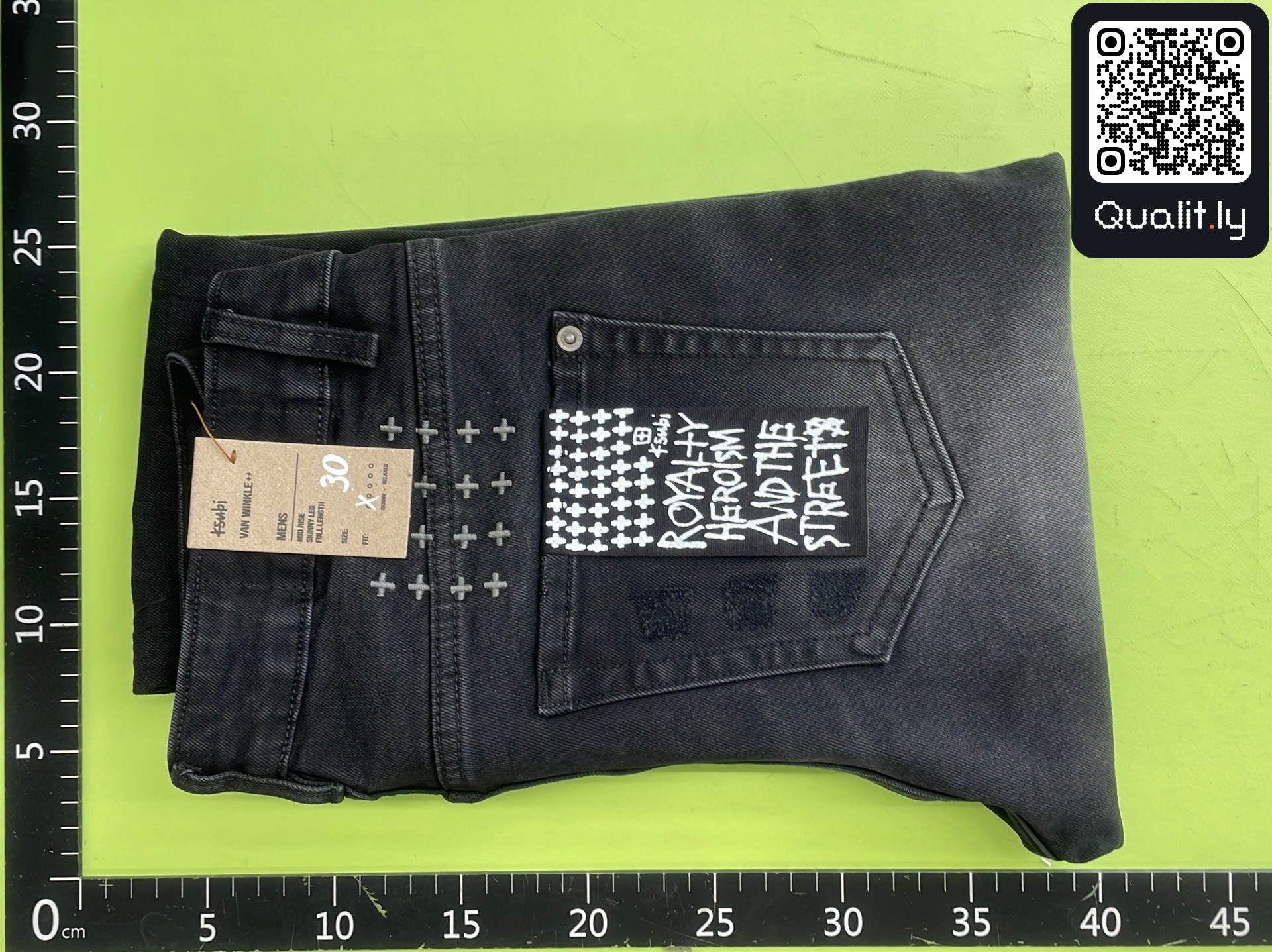 Jeans — QC-foto 1 av 28