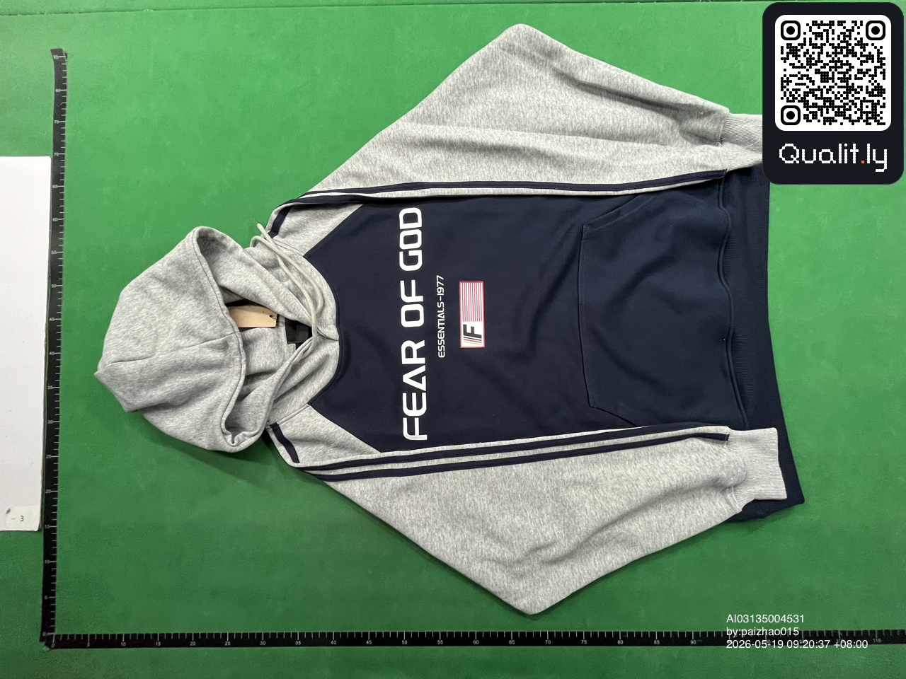 Hoodie — QC-foto 3 av 4