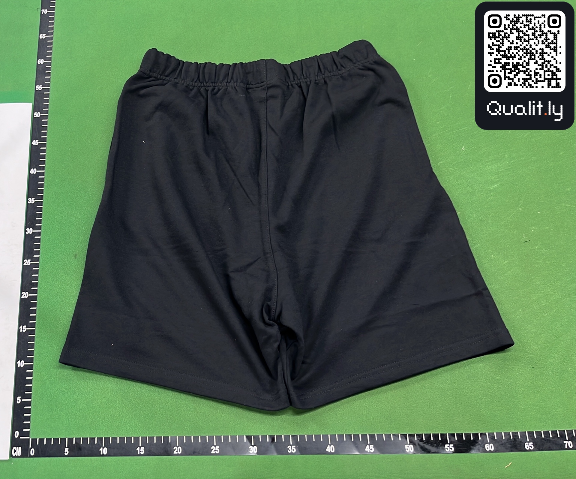 Pantaloncini — foto QC 3 di 254