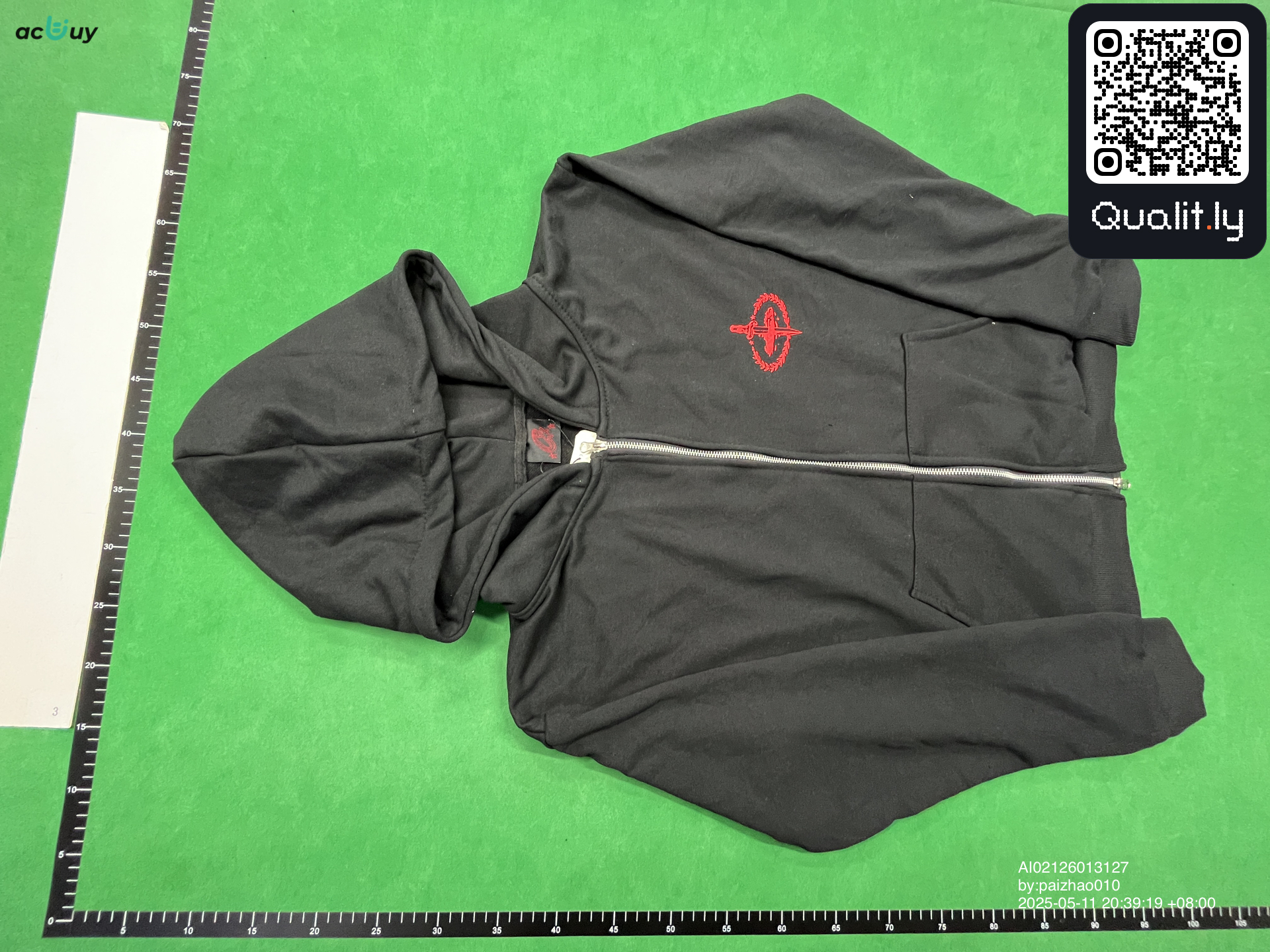 Bluza z kapturem — zdjęcie QC 3 z 4