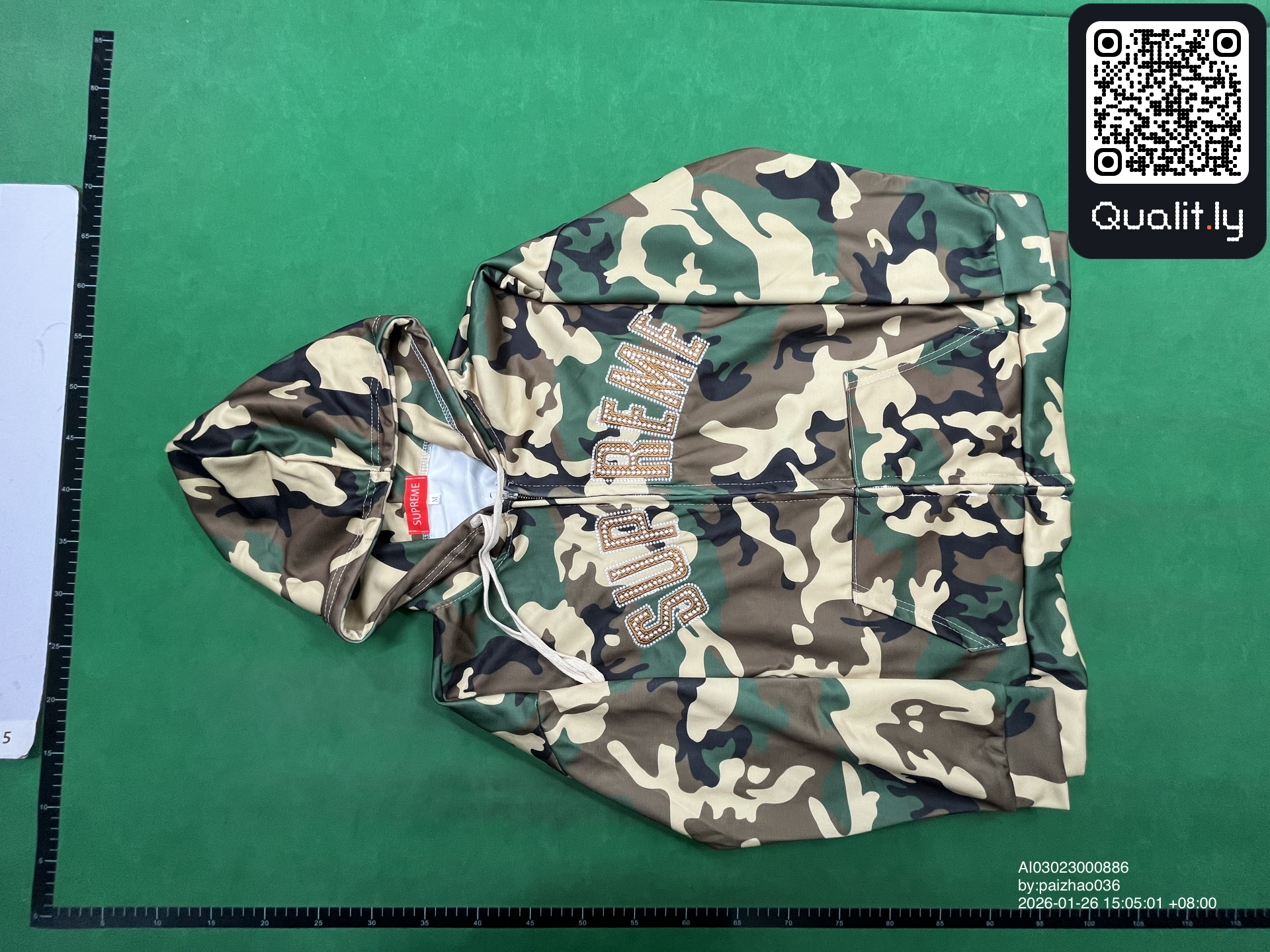 Sweater — QC-foto 3 van 4