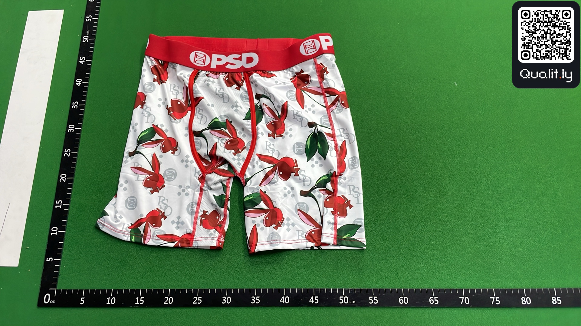 Foto QC 2 di 8