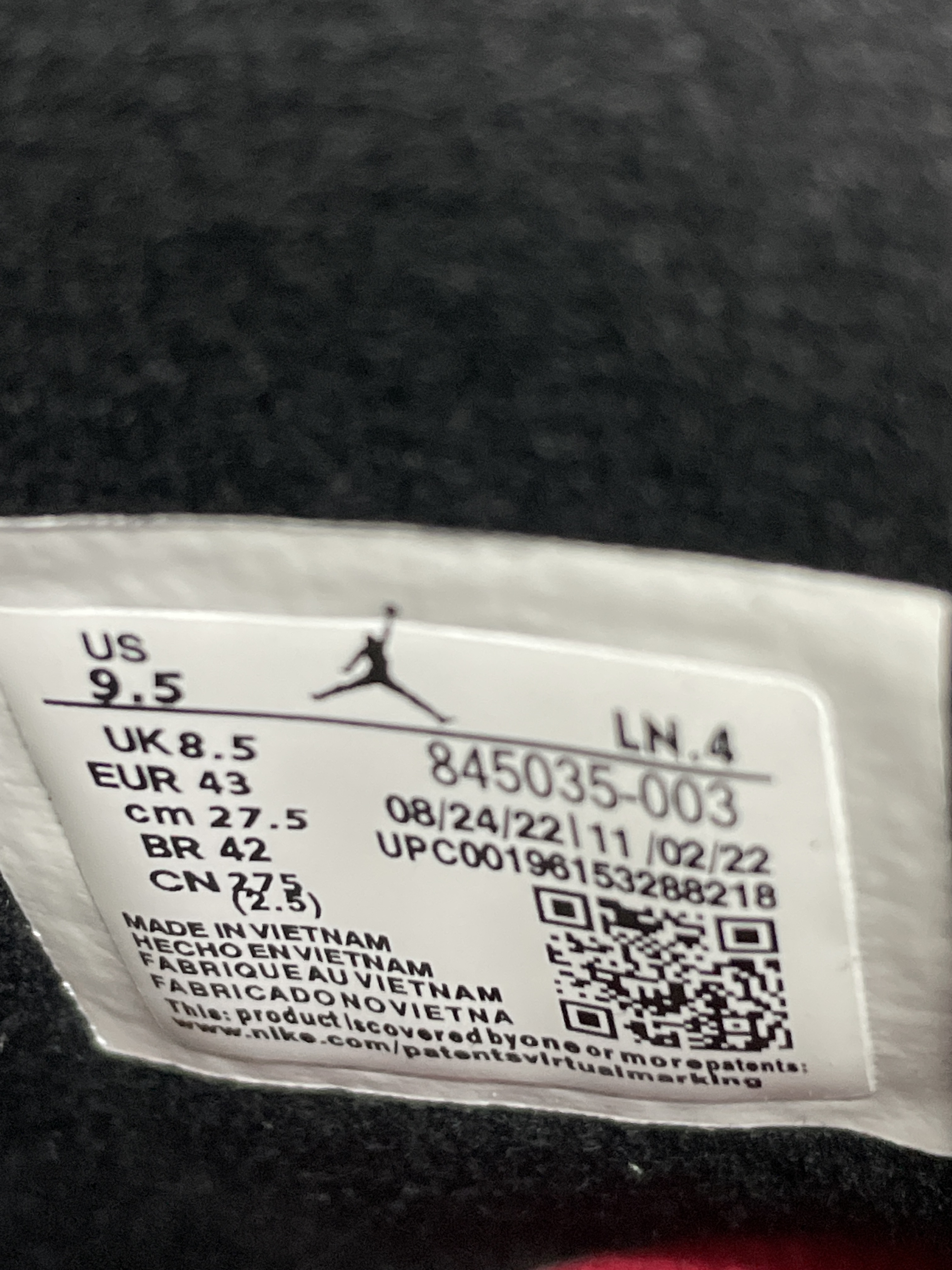 Sneakers QC photo 3 of 15