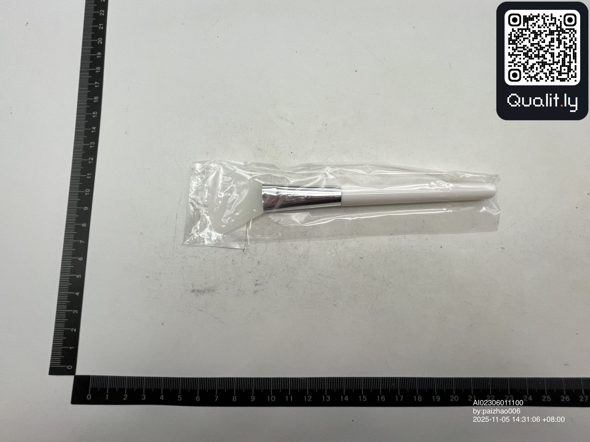 Foto QC 3 de 3