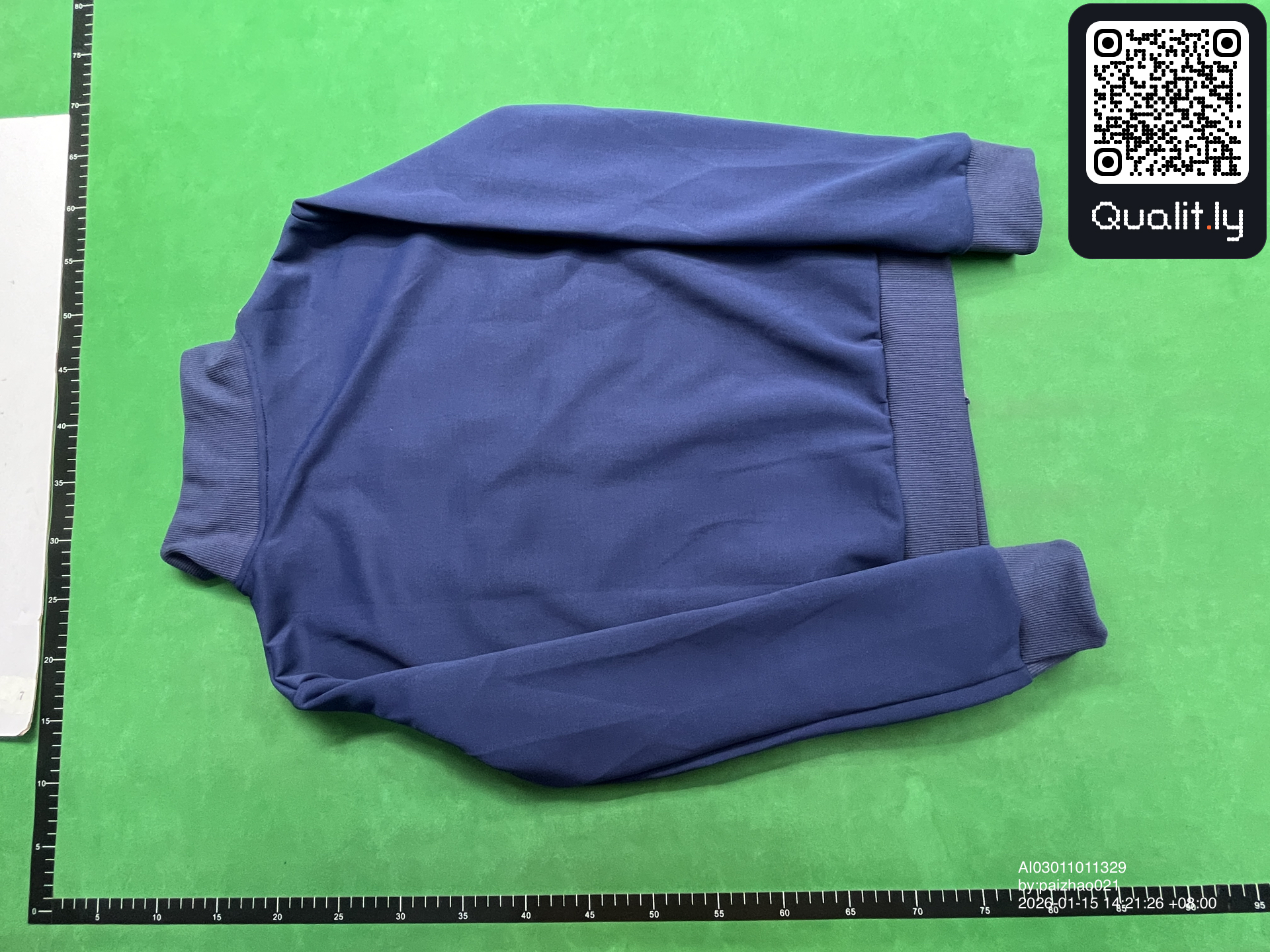 Bluza — zdjęcie QC 2 z 4