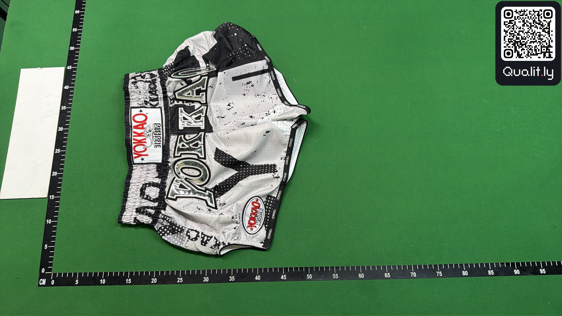 Short — photo QC 2 sur 4