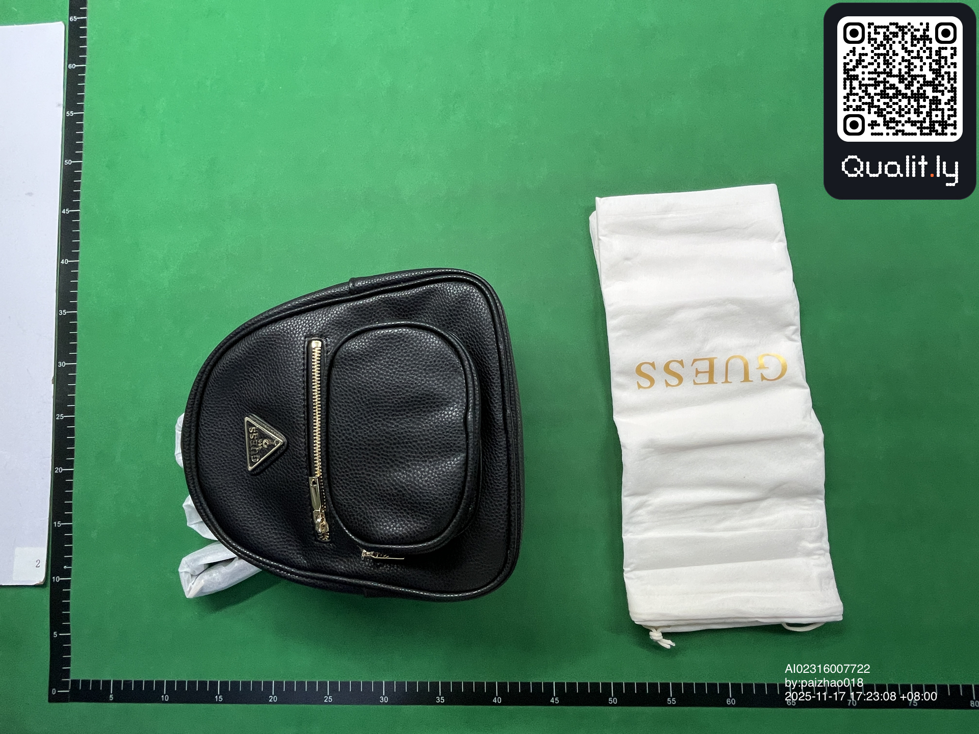 包 QC 照片 1 / 9
