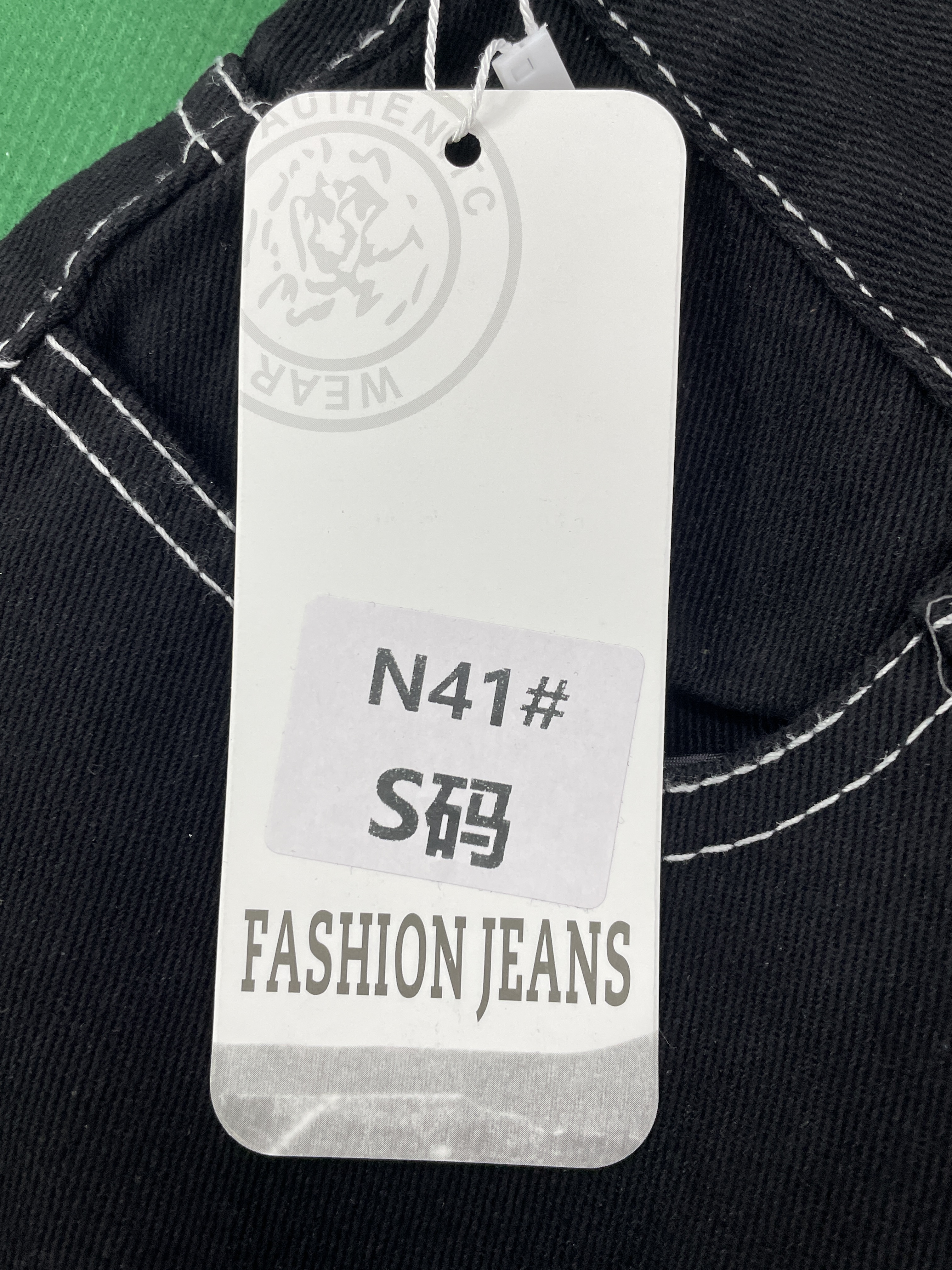 牛仔裤 QC 照片 3 / 5
