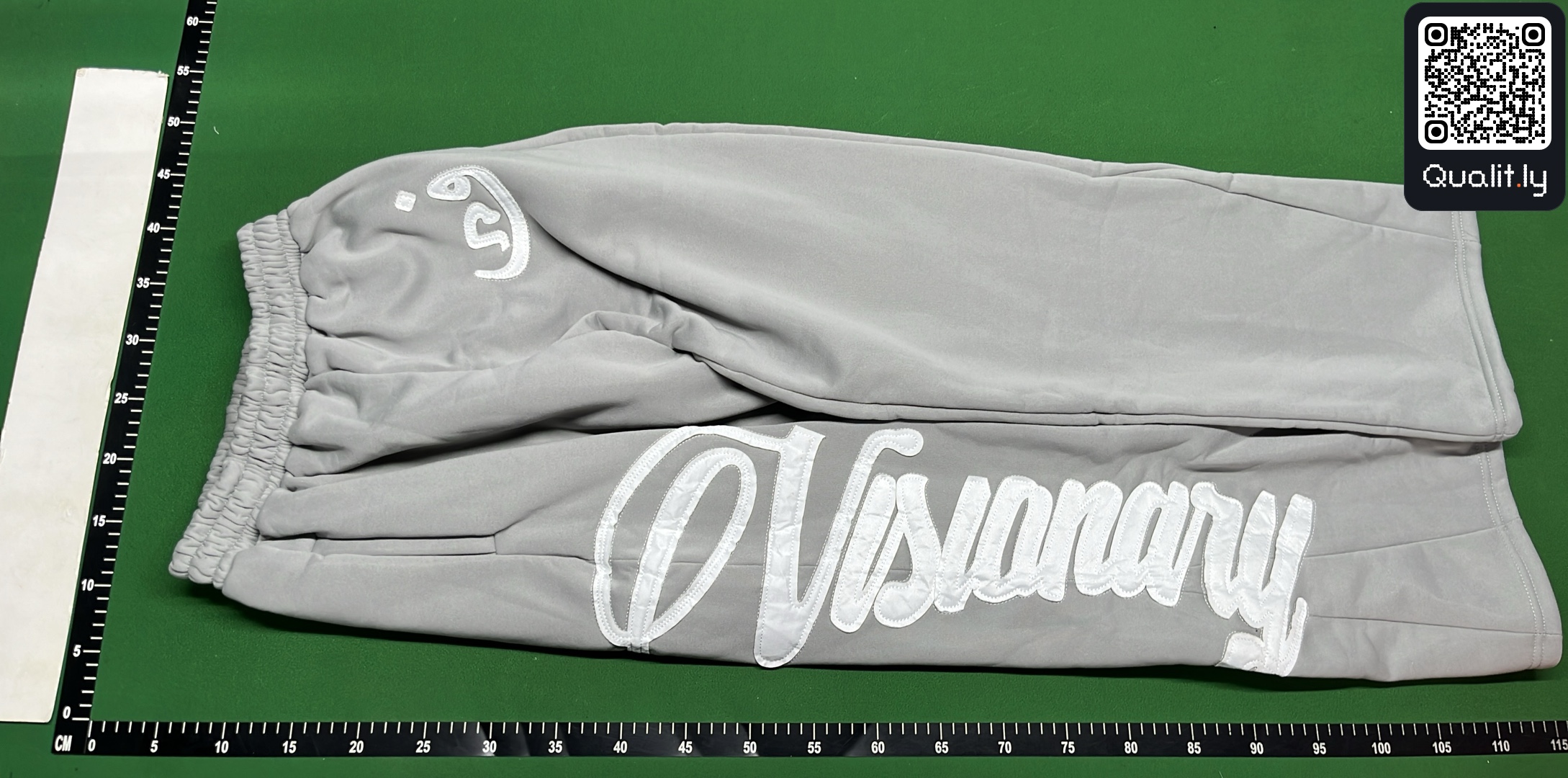 Pantalon — photo QC 2 sur 8