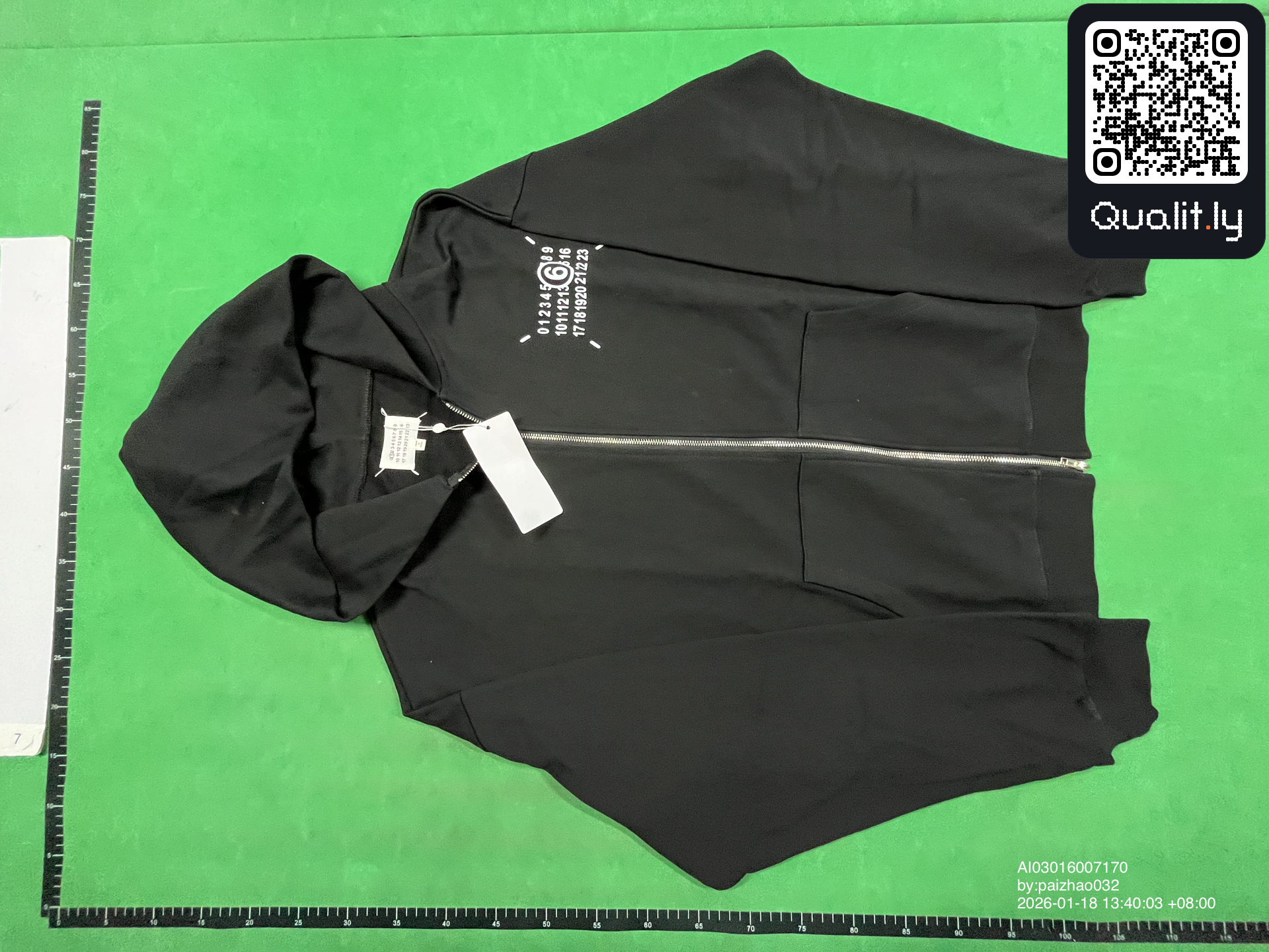 Chaqueta — foto QC 2 de 14