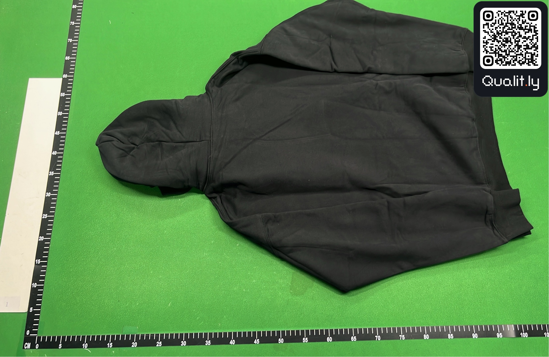 Hoodie — QC-Foto 3 von 16