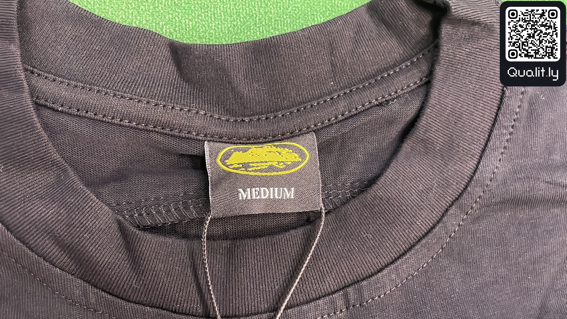 T-Shirt — QC-Foto 1 von 4