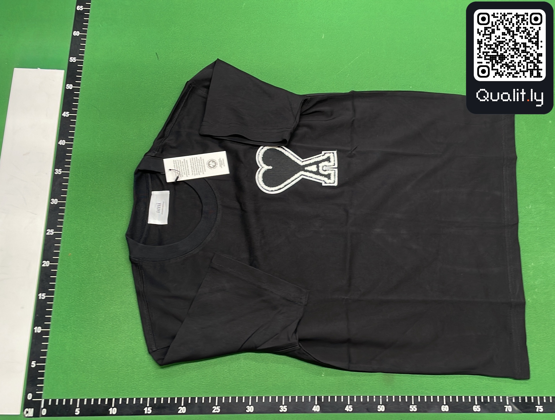 Camiseta — foto QC 2 de 74