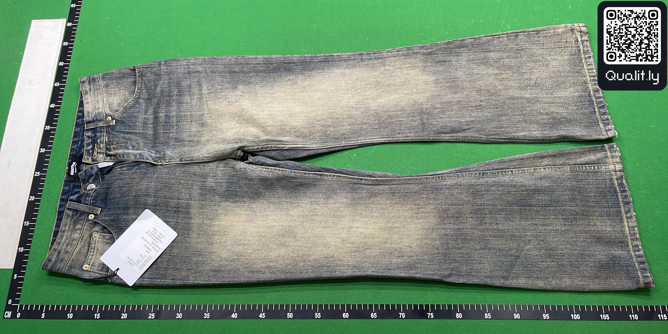 Jeans — QC-Foto 2 von 14