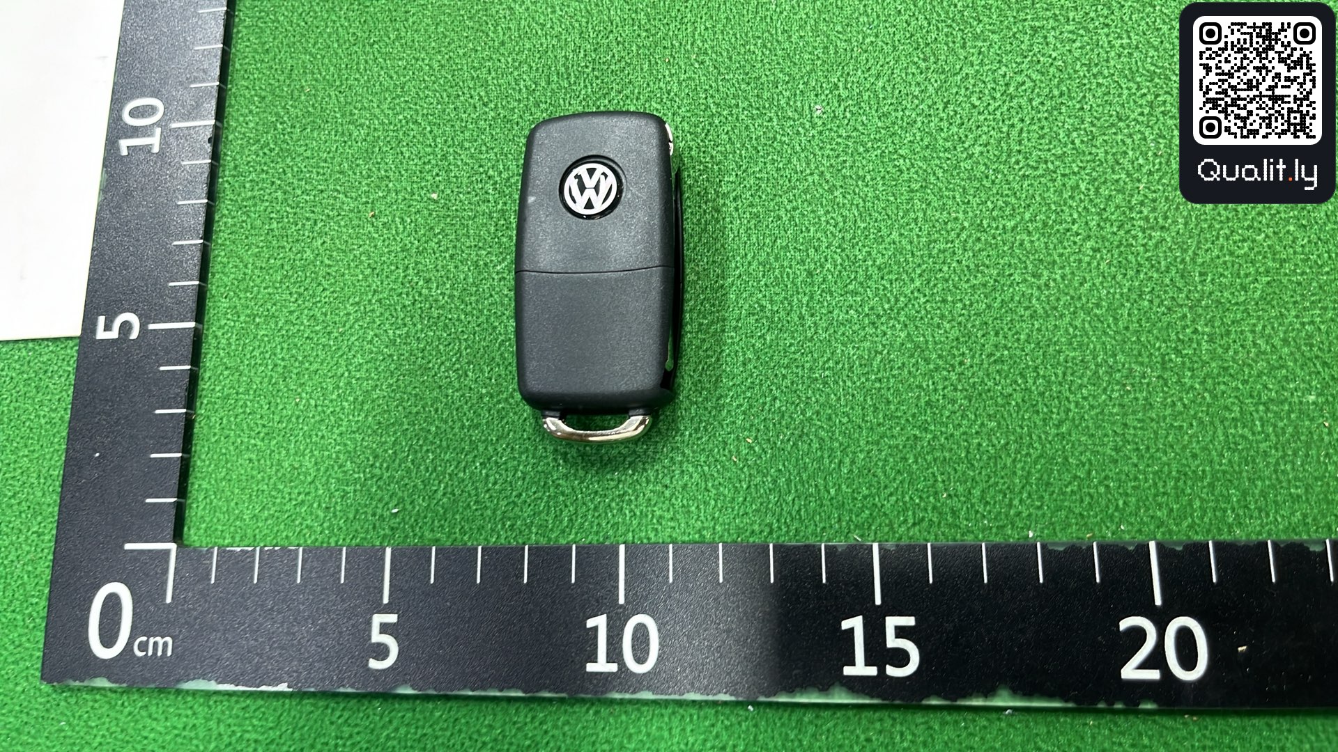 Foto QC 3 di 76