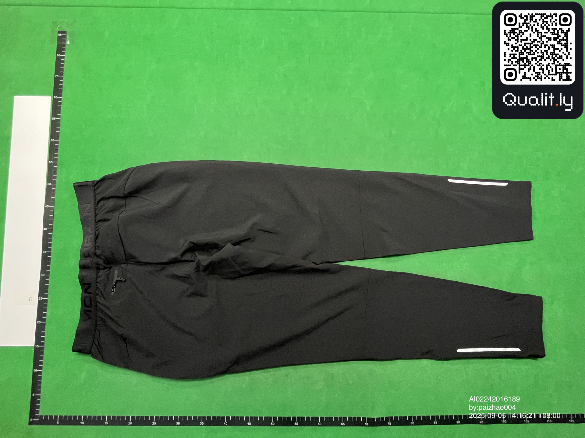 Pantalon — photo QC 2 sur 10