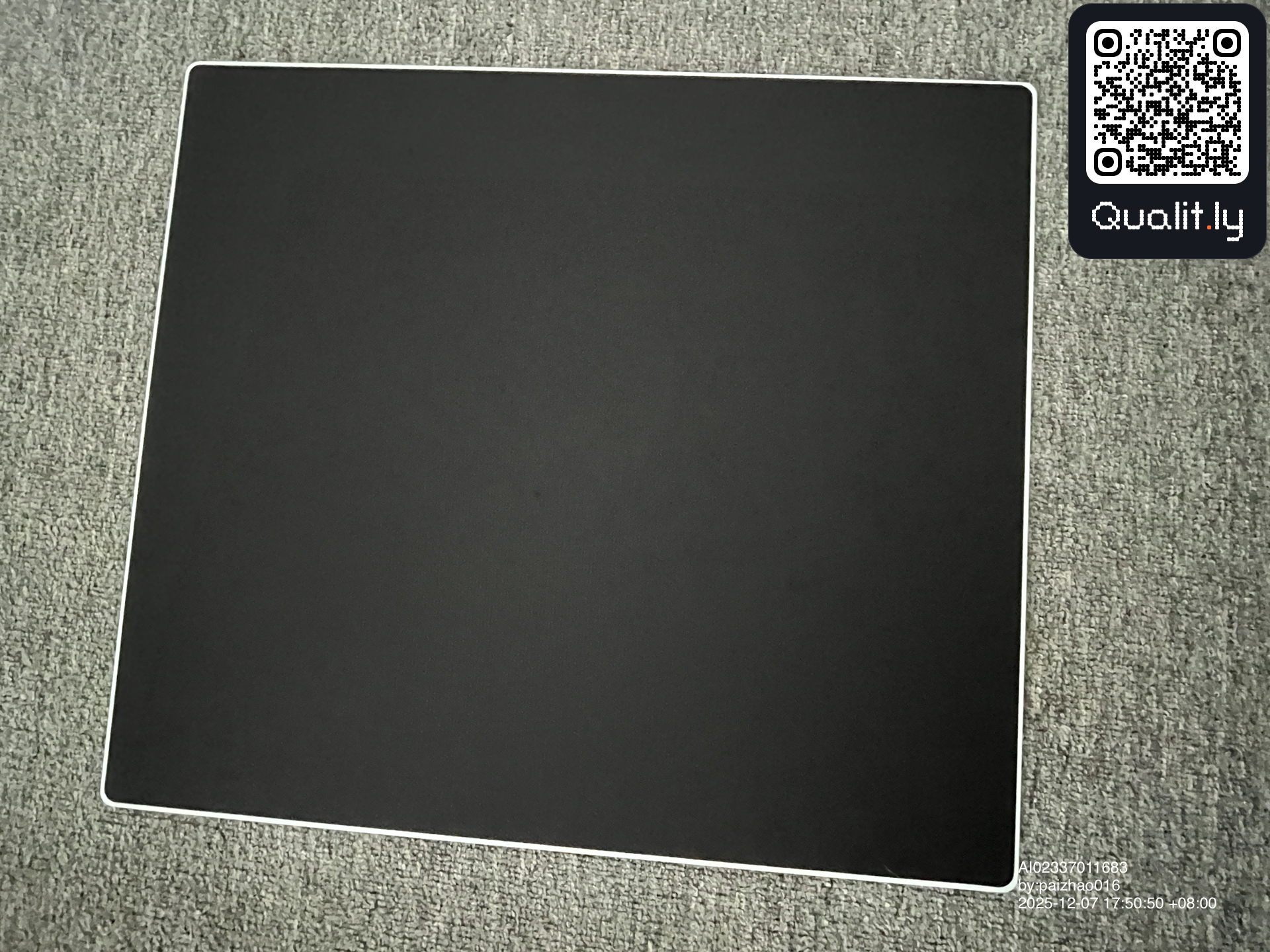 Foto QC 2 di 3