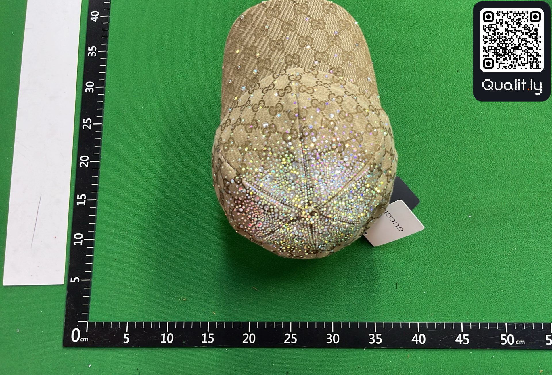 Casquette — photo QC 2 sur 3