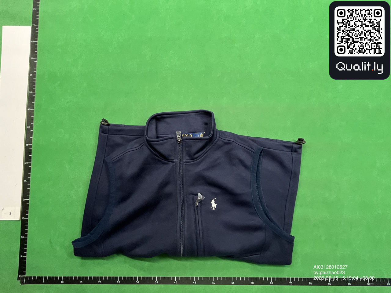 Sweter — zdjęcie QC 1 z 4