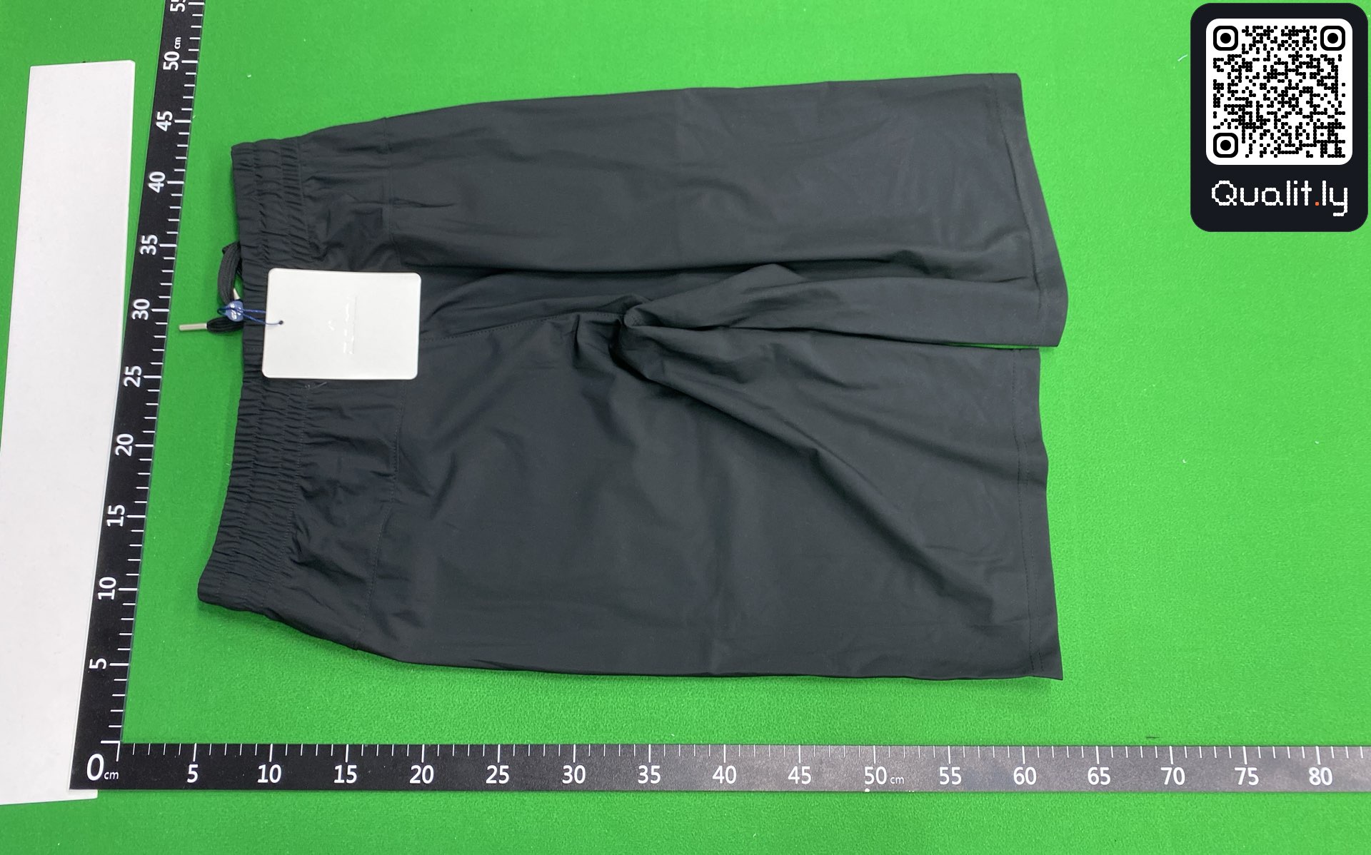 Pantalón corto — foto QC 2 de 3