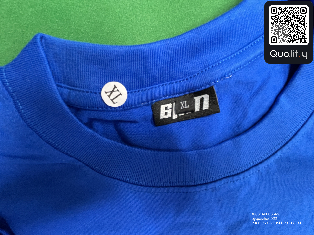 T-shirt — photo QC 1 sur 86