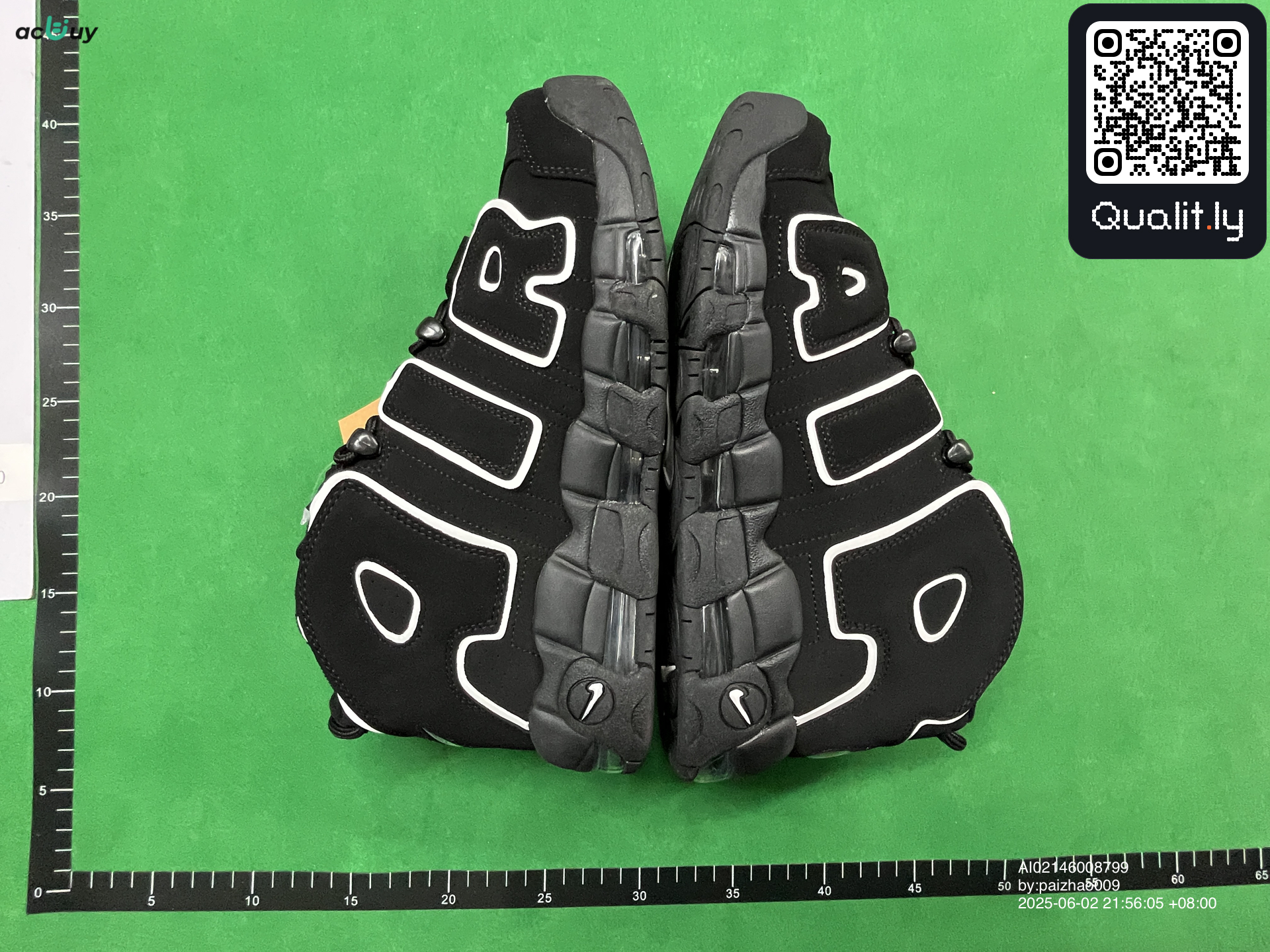 Sneaker — QC-Foto 3 von 6