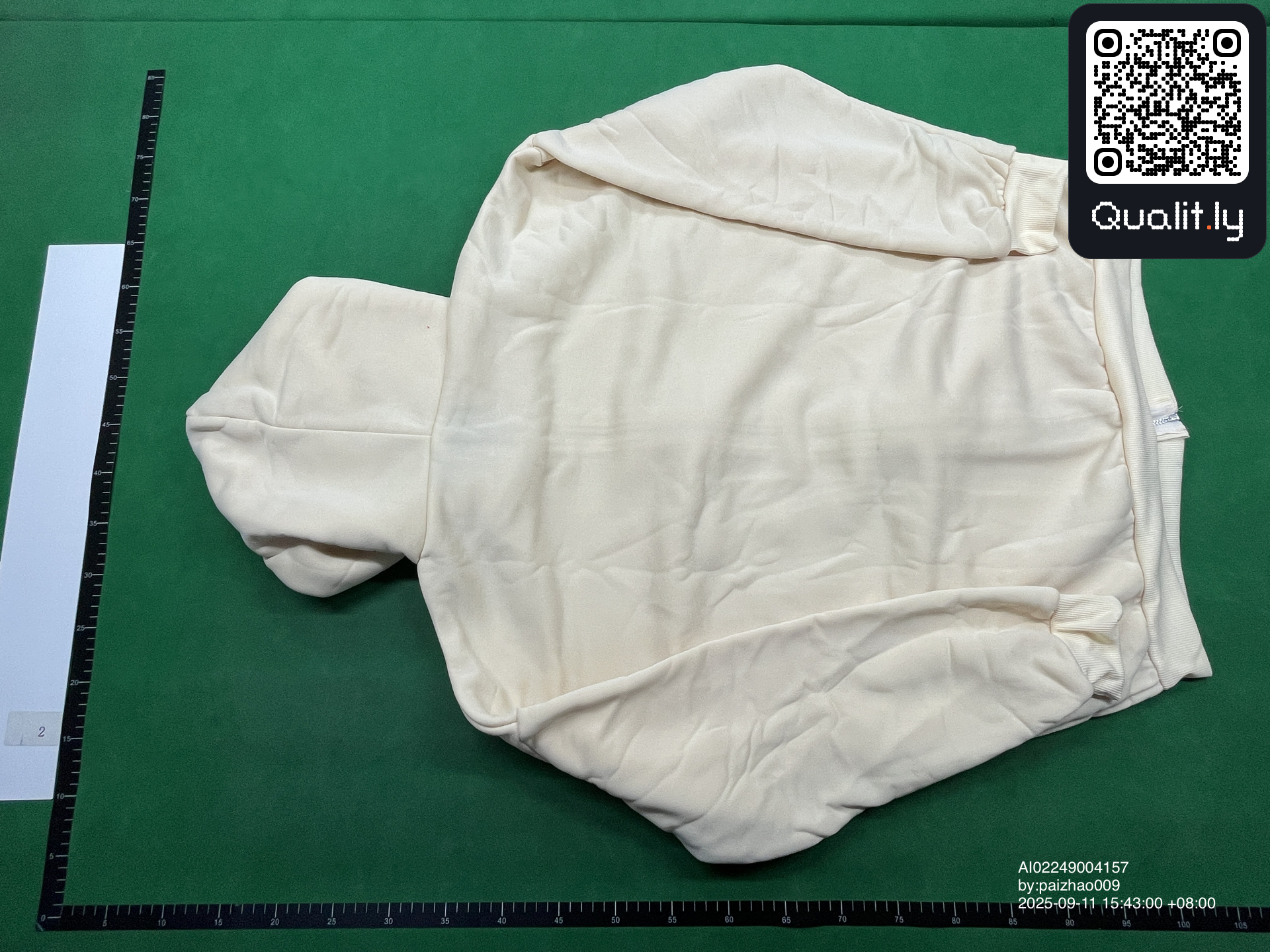 Hoodie — QC-foto 2 av 8