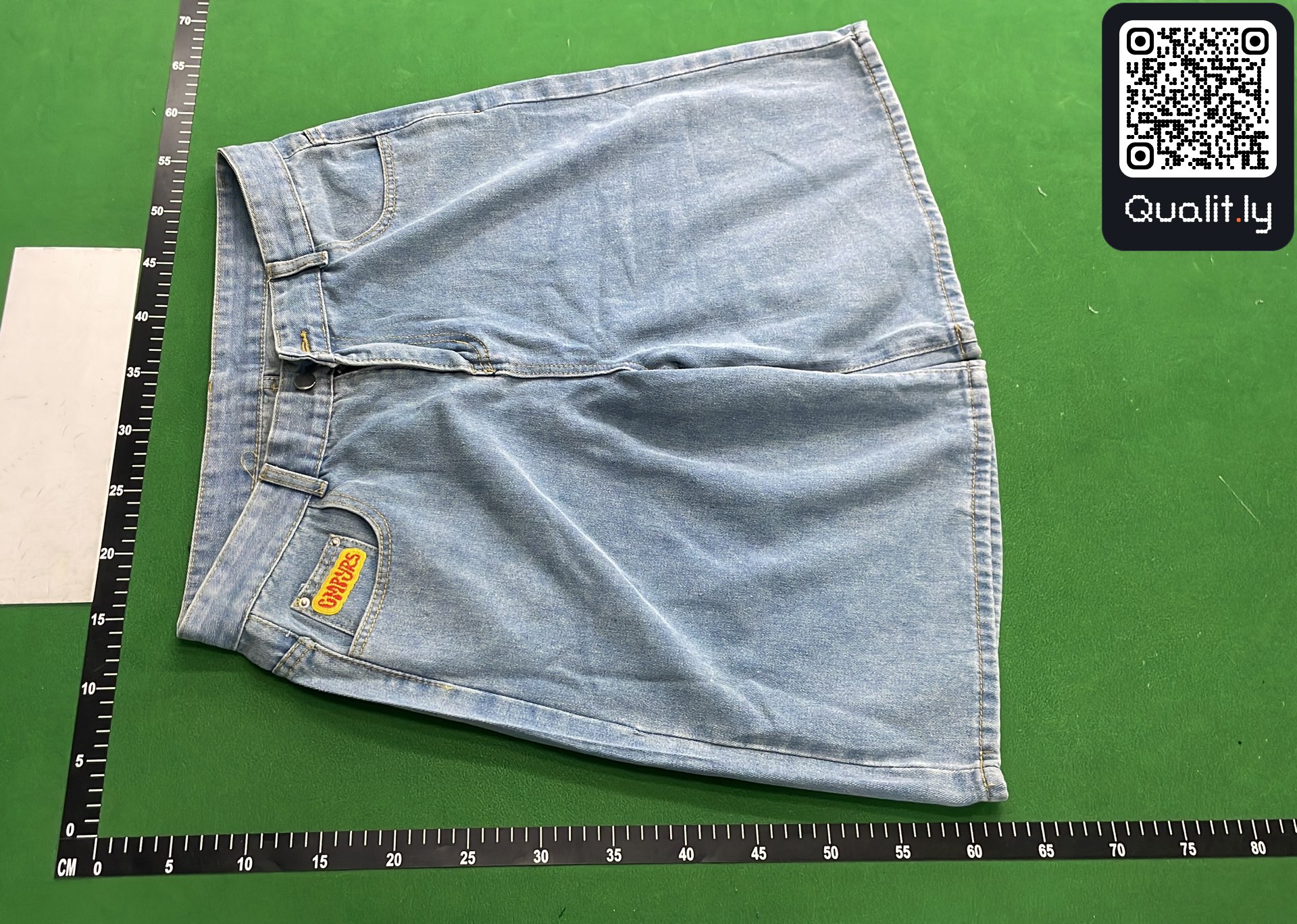 Jeans QC photo 2 of 8
