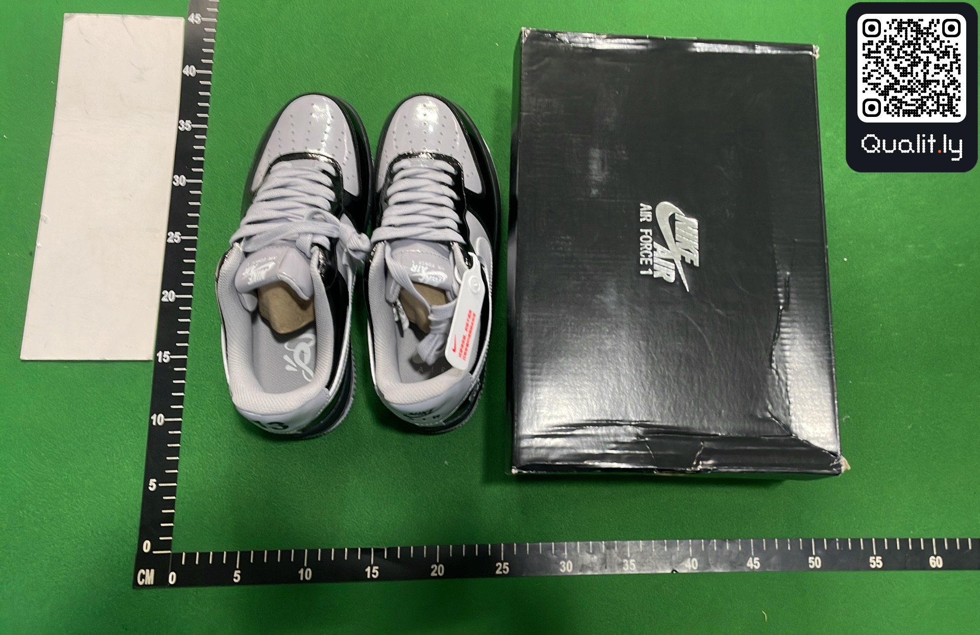Sneaker — QC-Foto 1 von 6