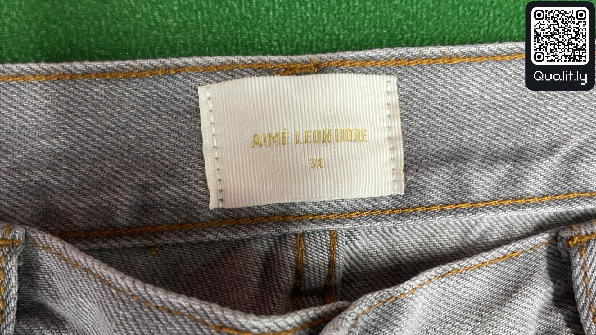 Jeans QC photo 1 of 113