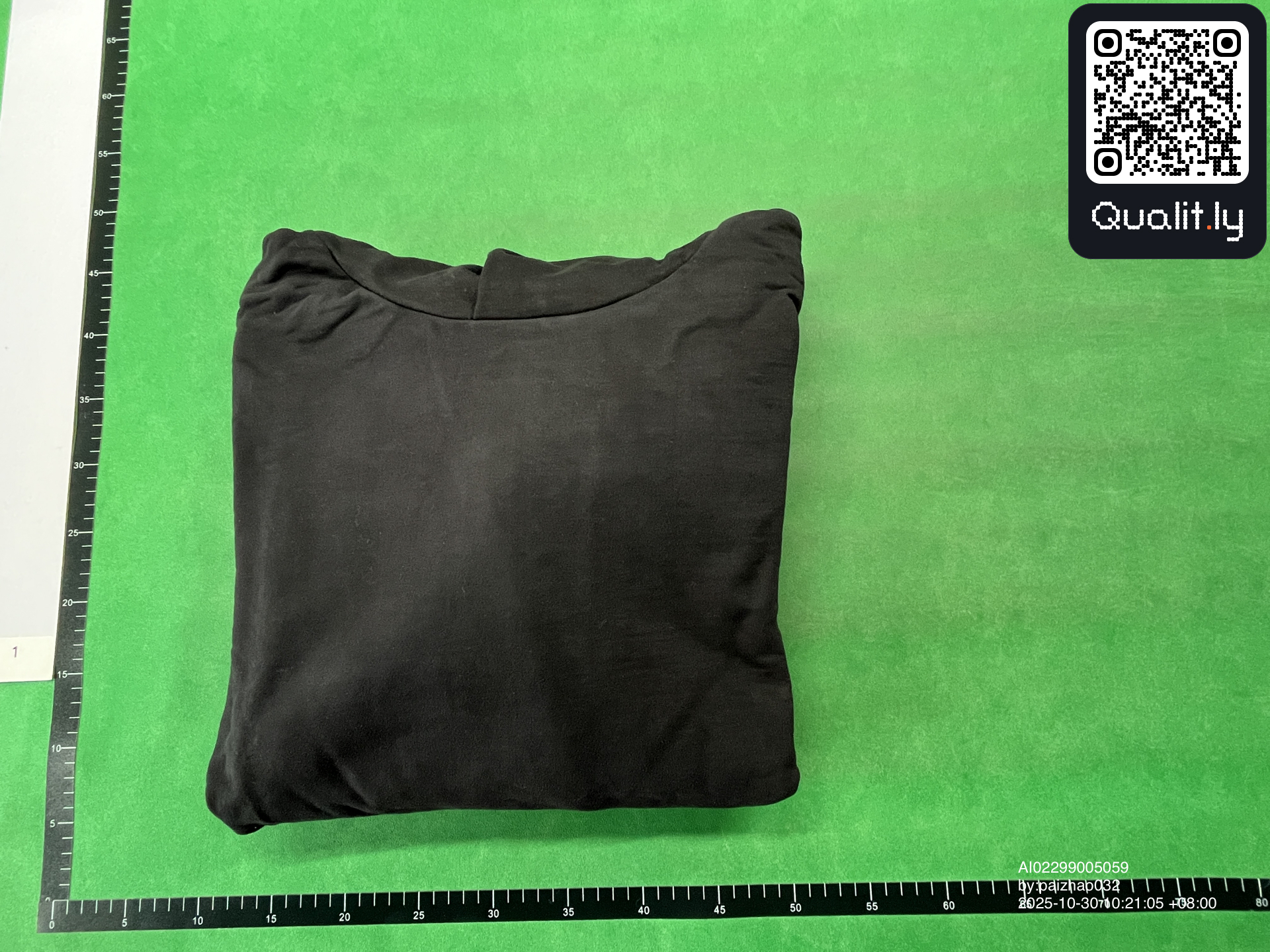 Hoodie — QC-foto 1 av 4
