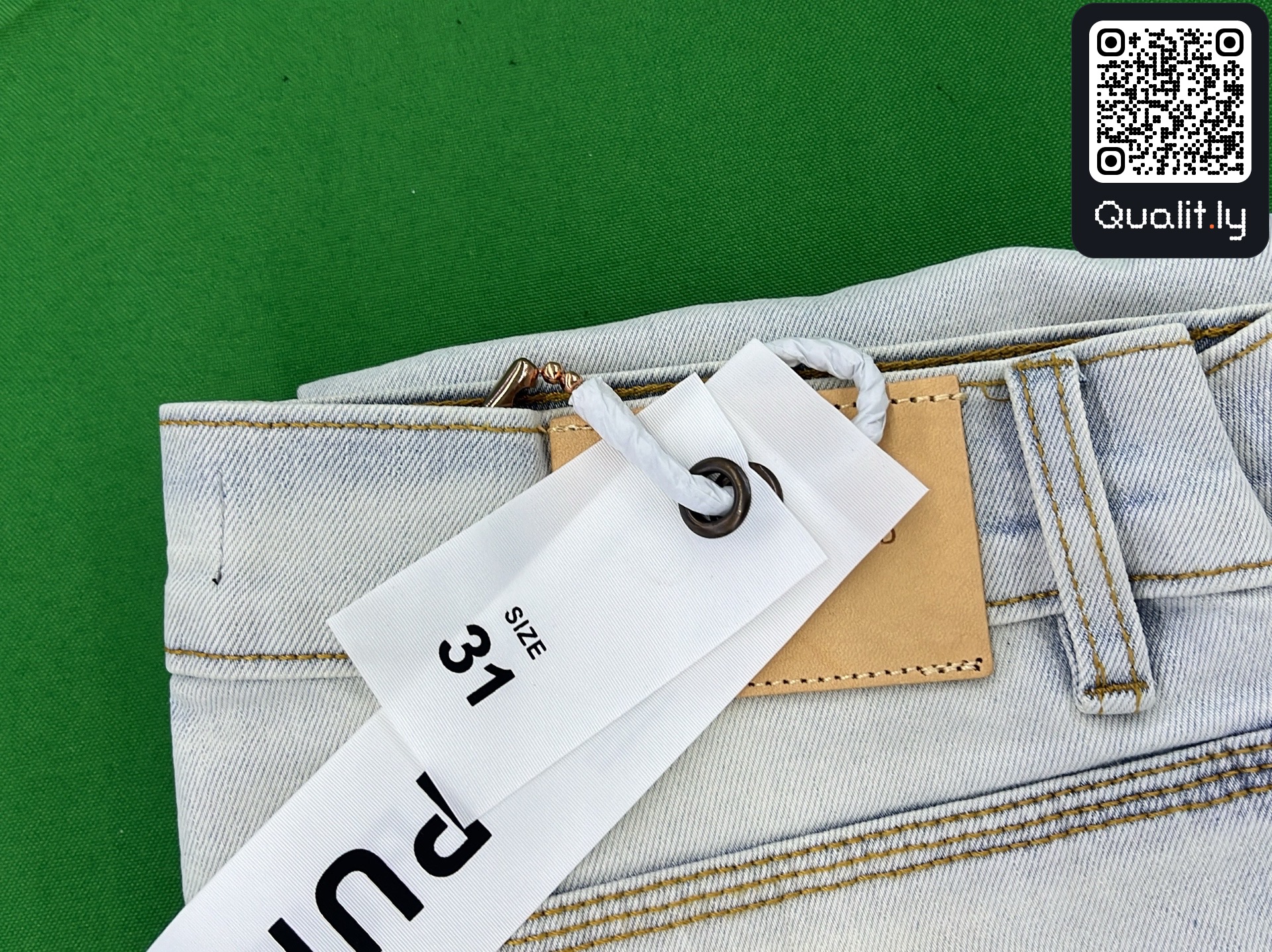 Jeans — QC-foto 2 av 8