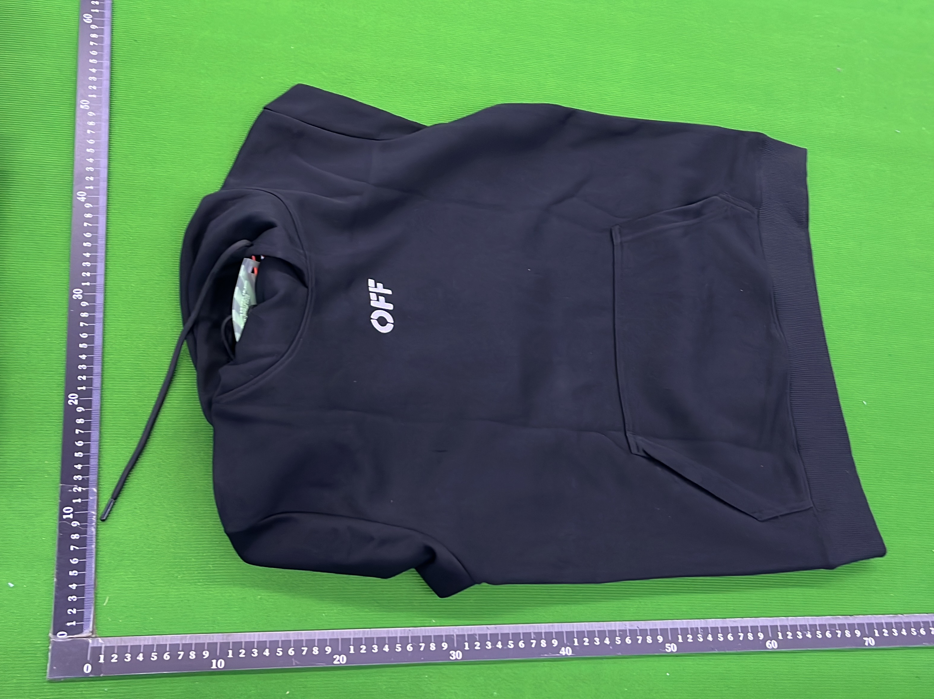 Hoodie QC photo 3 of 17