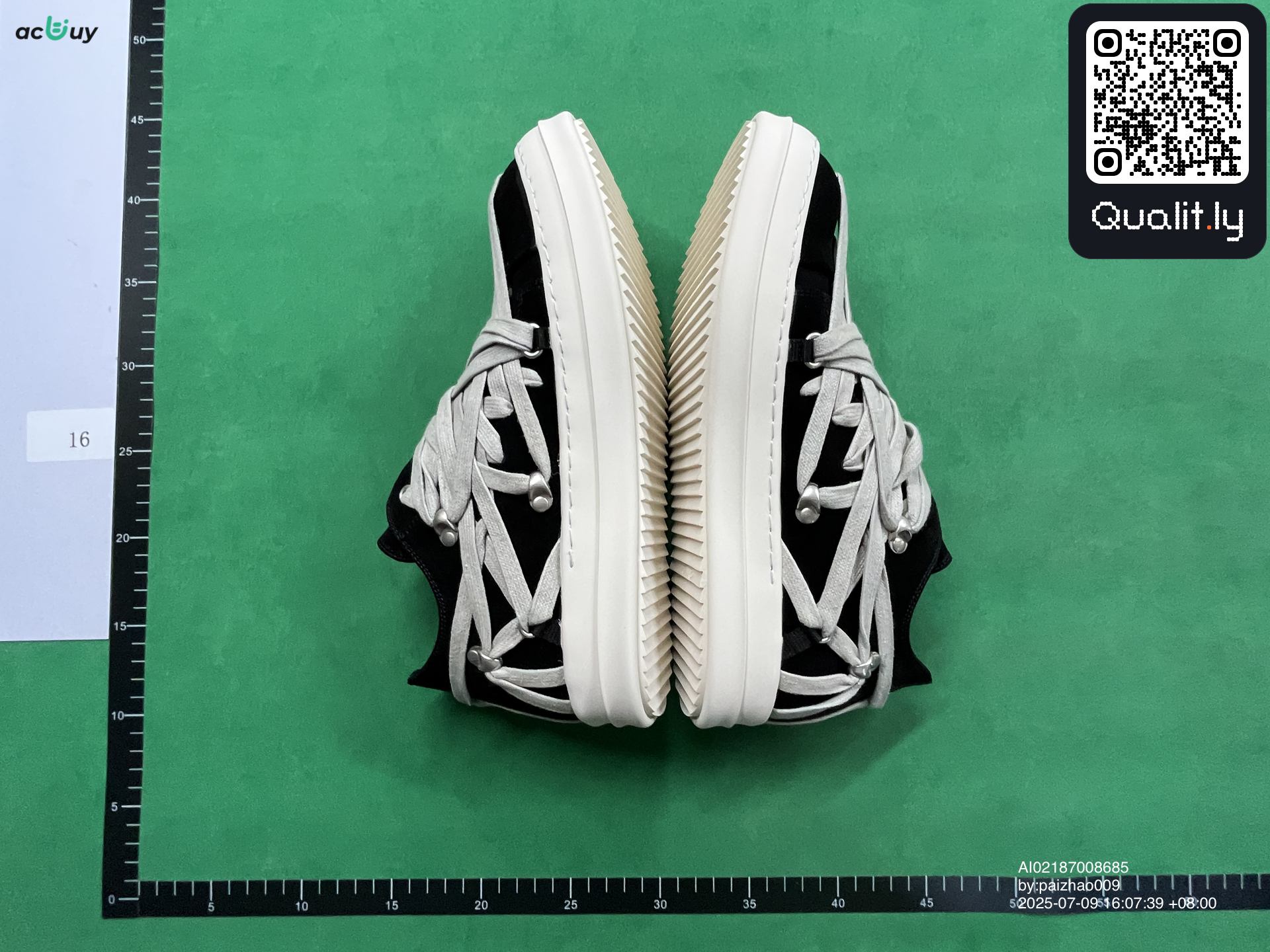 Sneakers — QC-foto 3 av 18