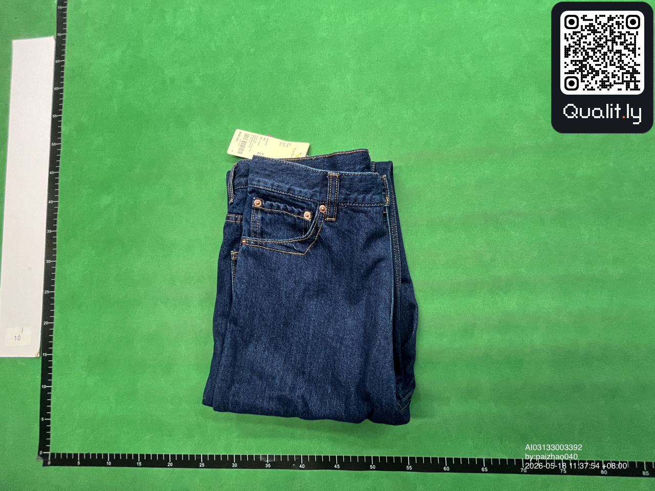 Jeans — QC-foto 1 av 10