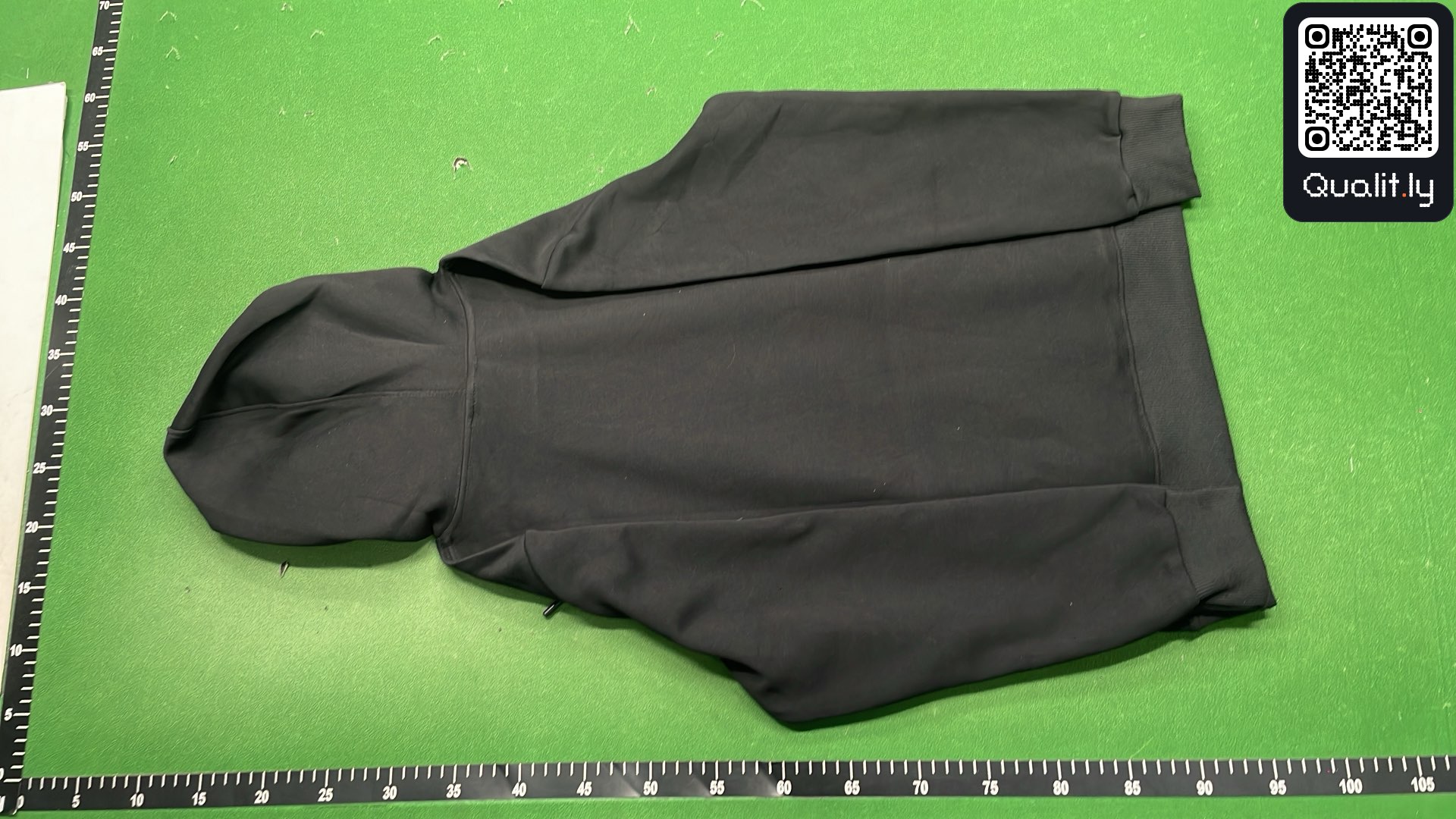 Bluza z kapturem — zdjęcie QC 3 z 4