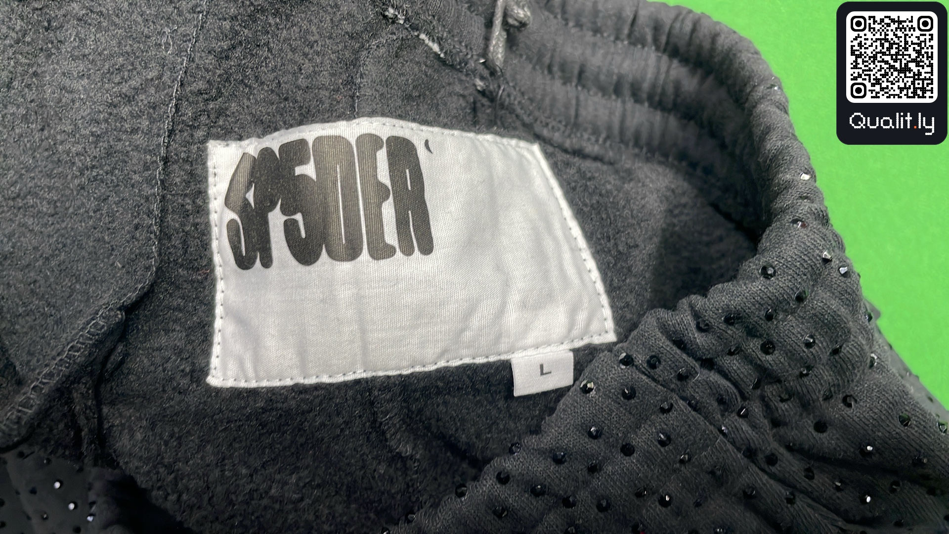 Pants QC photo 1 of 20