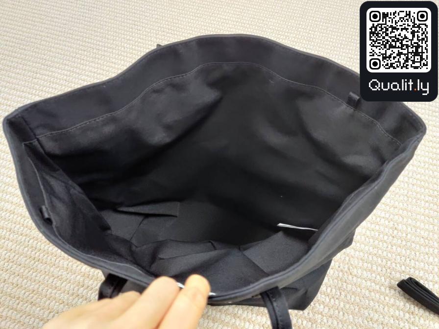 Bag QC photo 1 of 8