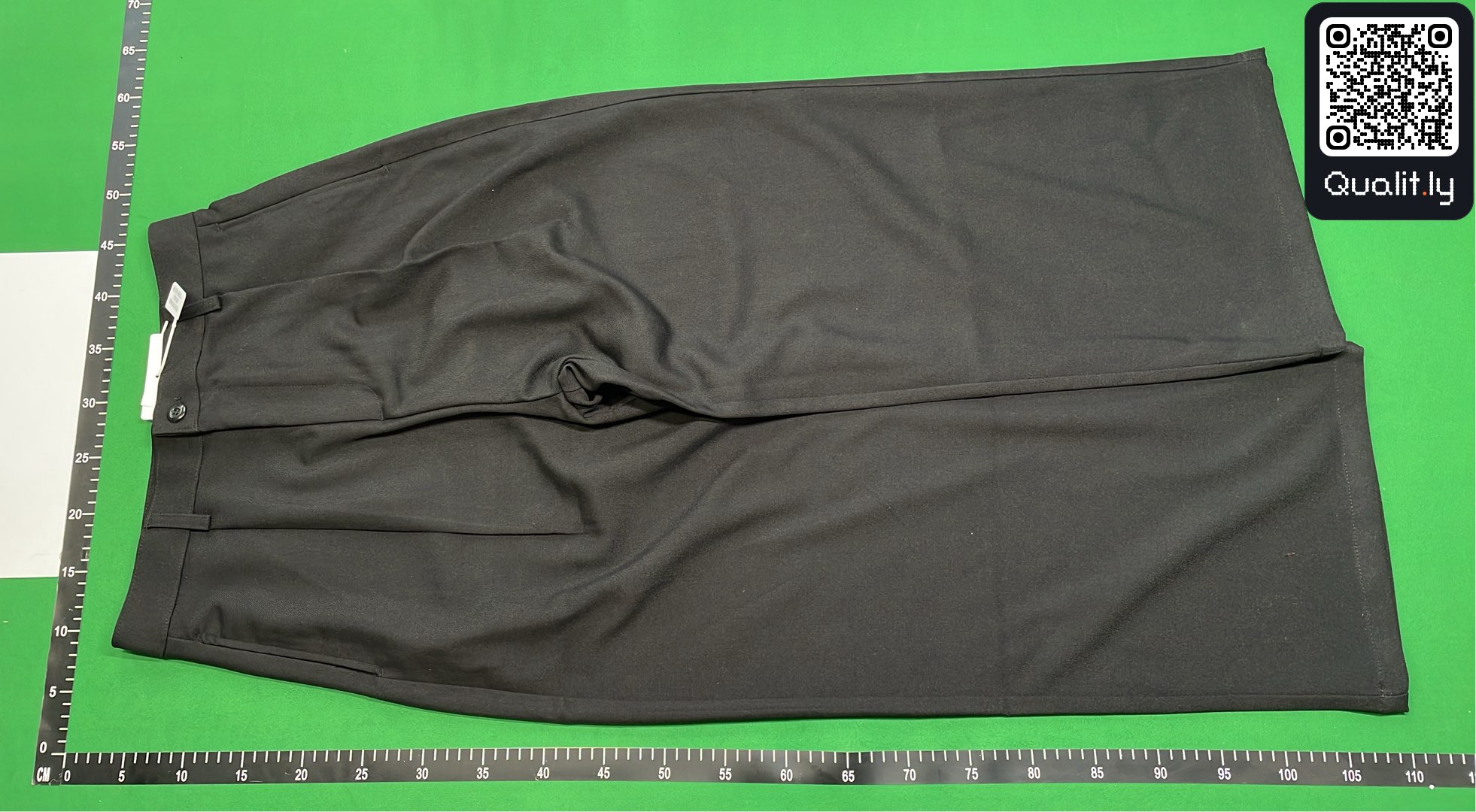 Pantalon — photo QC 2 sur 4