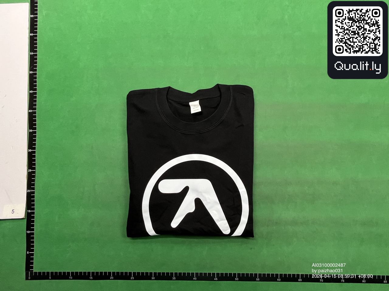 T-Shirt — QC-Foto 1 von 22