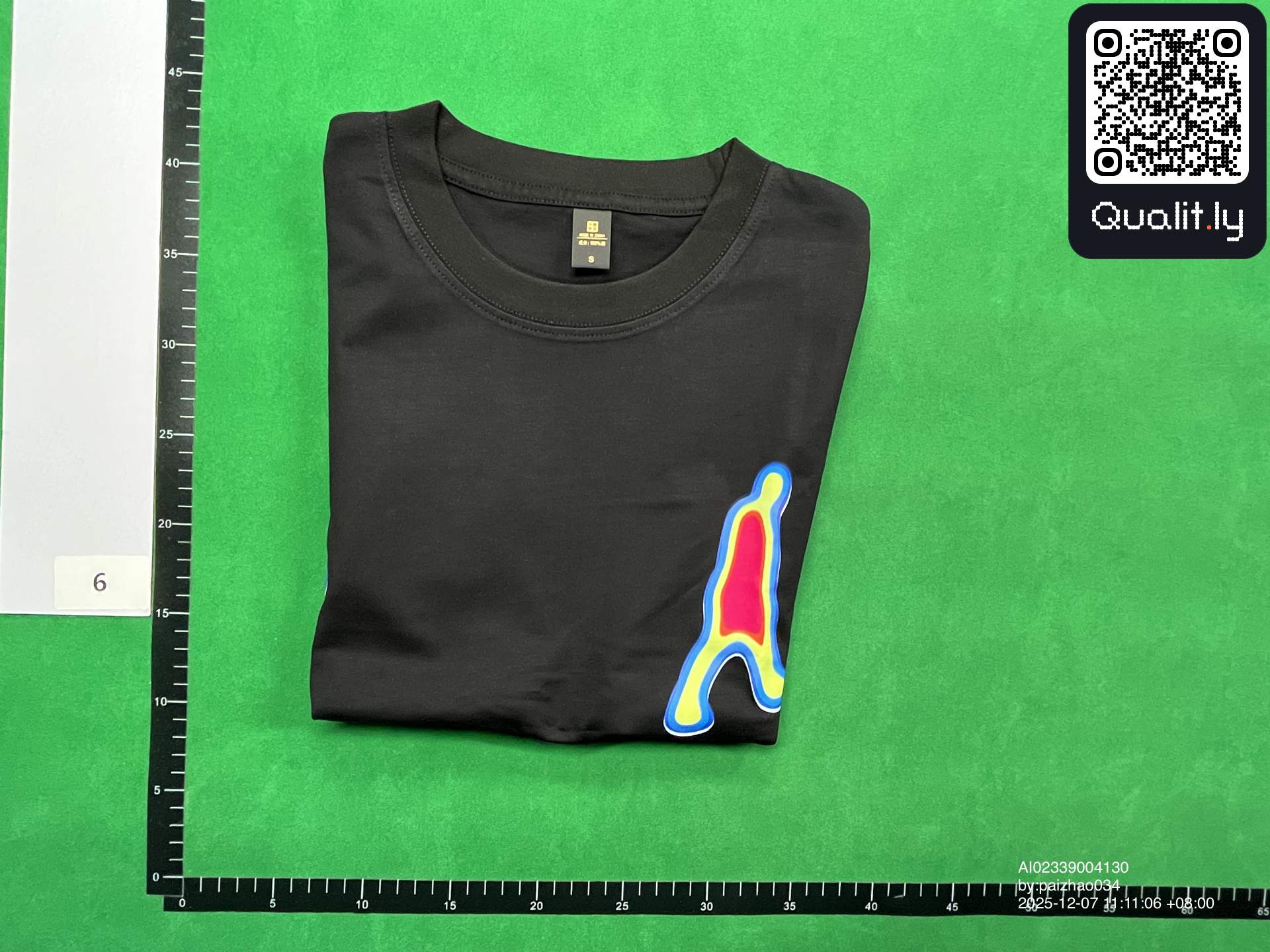 Camiseta — foto QC 1 de 8
