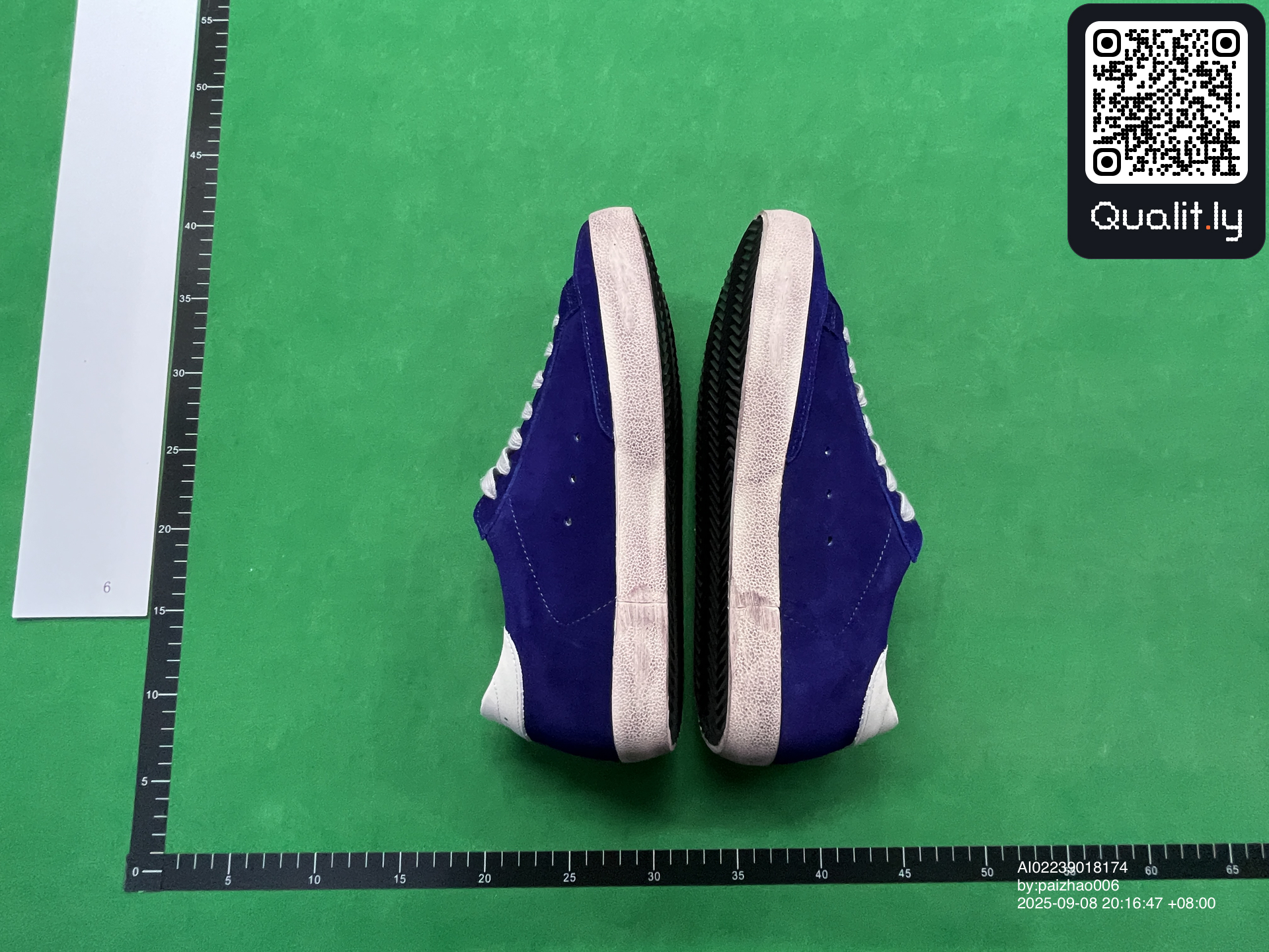 Sneakers — QC-foto 3 van 70