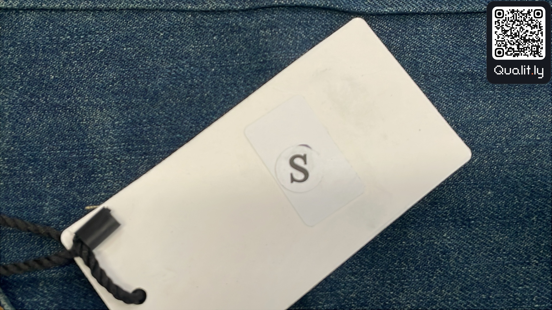 Blugi — fotografie QC 1 din 4