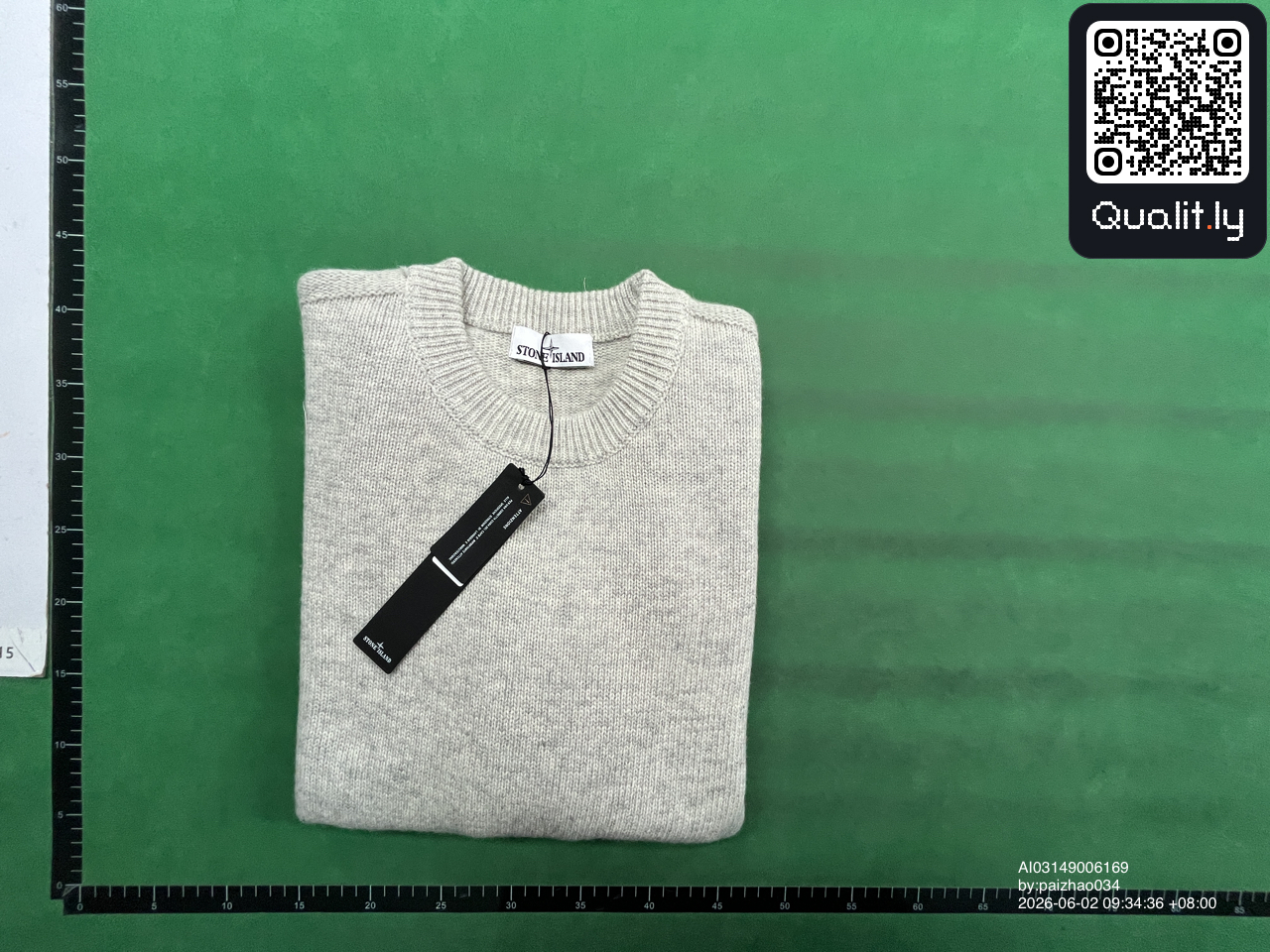 Sweter — zdjęcie QC 1 z 10