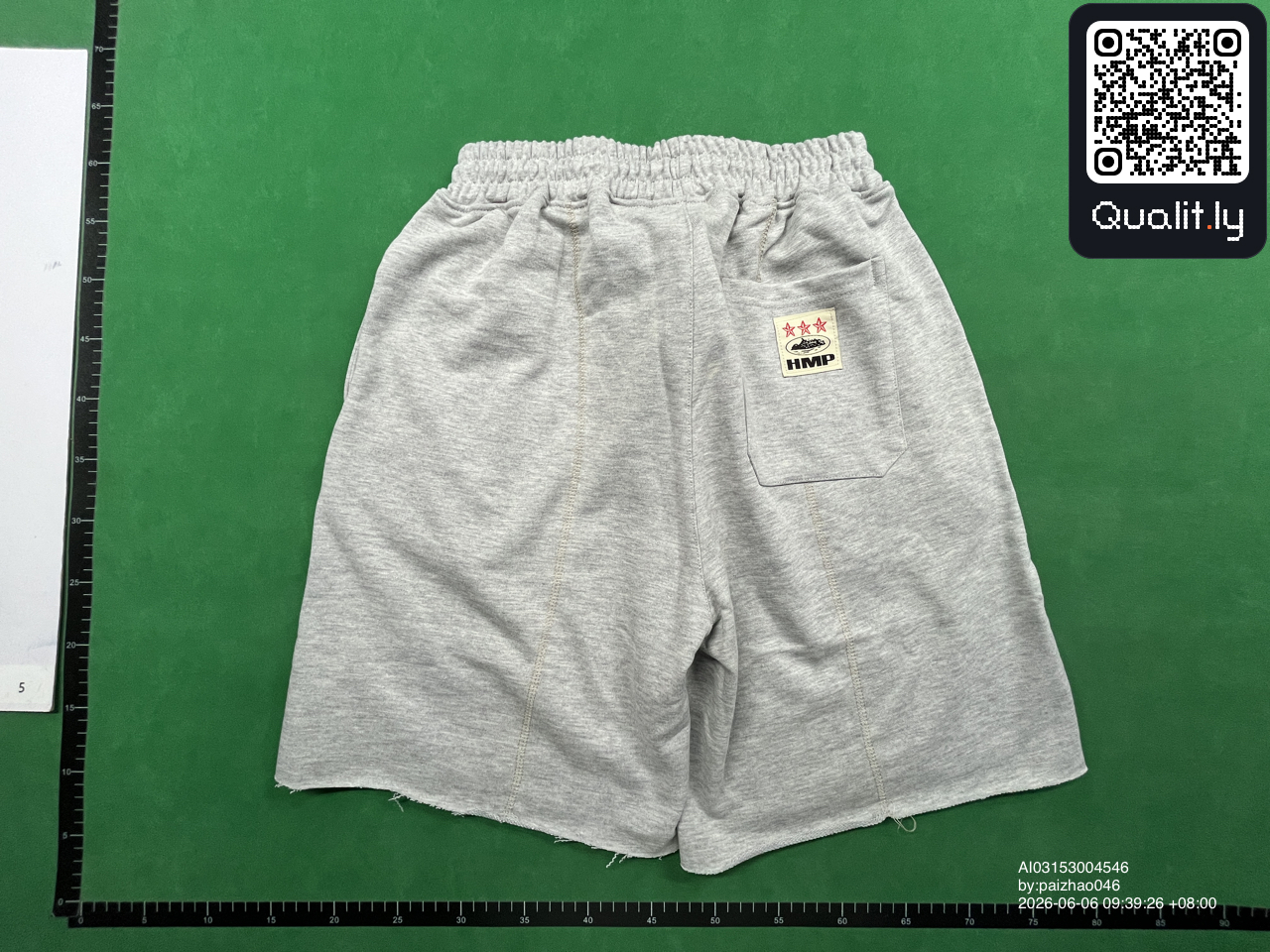 Pantaloncini — foto QC 3 di 30