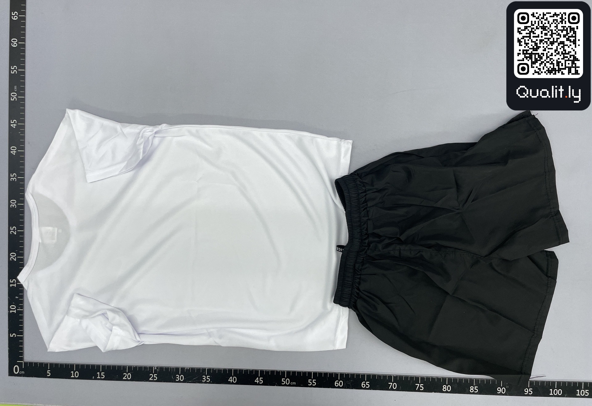 Camiseta — foto QC 3 de 57