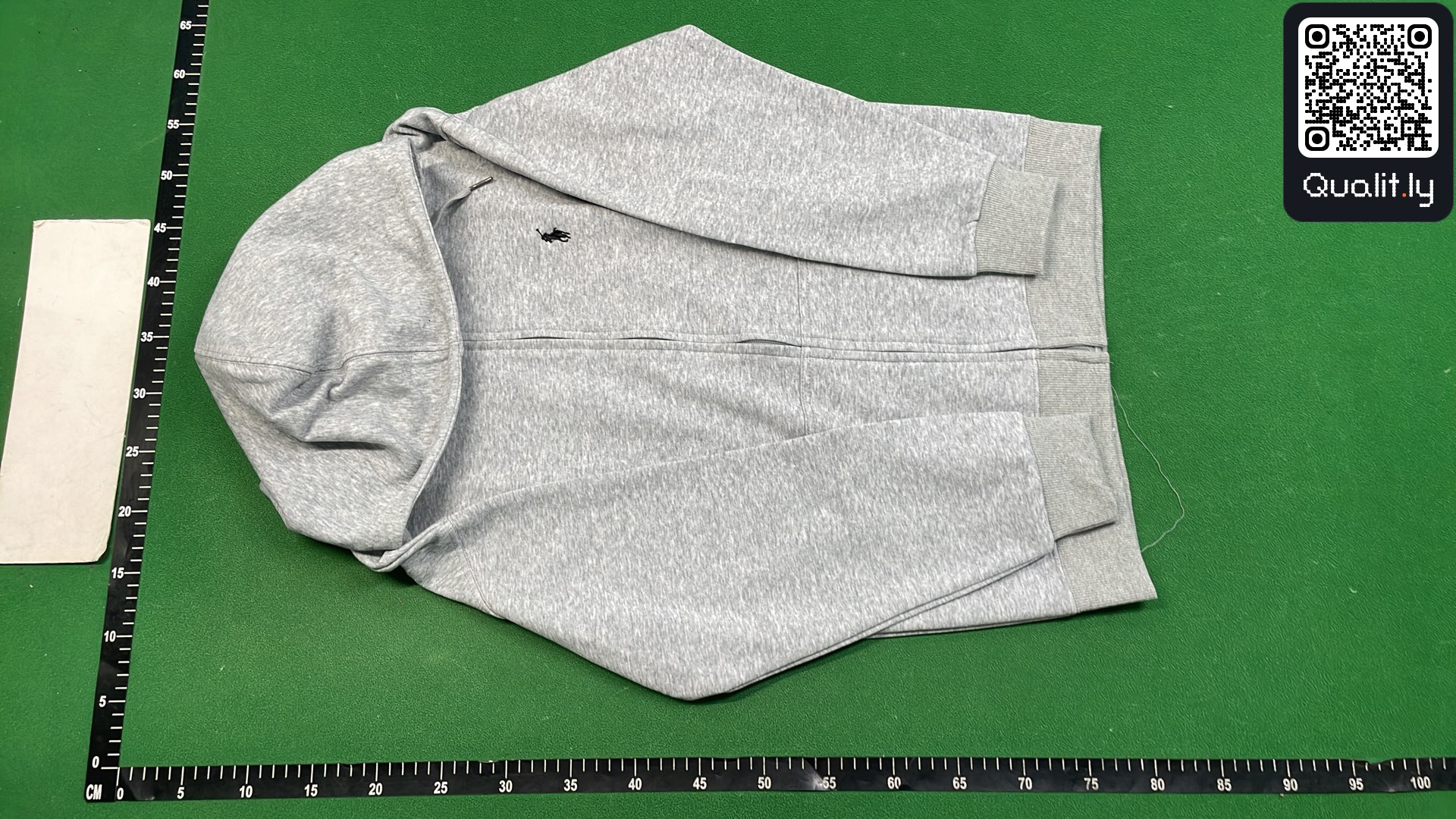 Hoodie QC photo 2 of 12