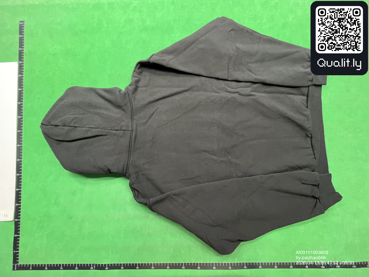 Sweater — QC-foto 2 van 8